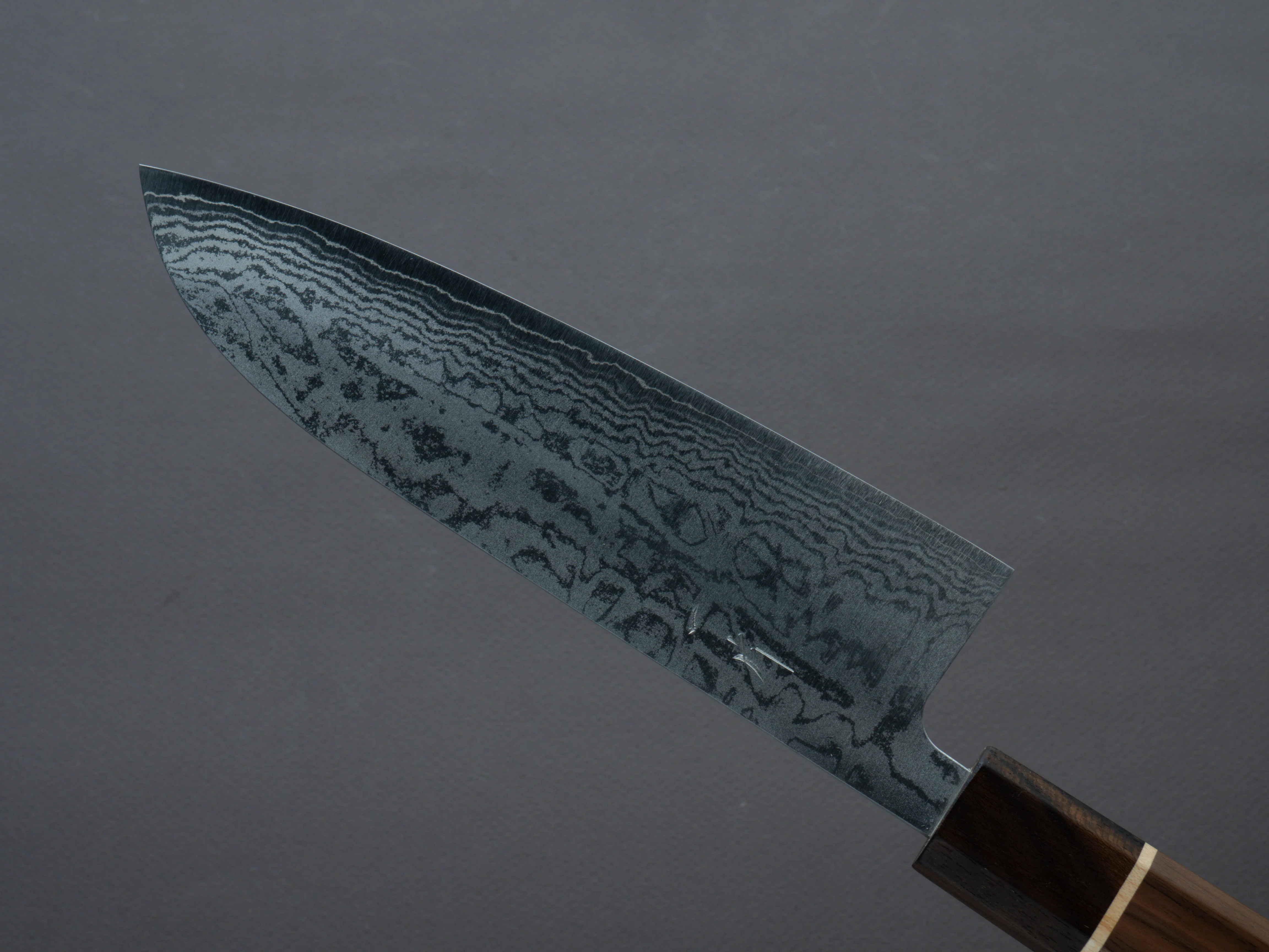 Hitohira - Setsu Forged - VG-10 - Damascus - 165mm Santoku - Walnut Handle (Ziricote Ferrule) - Image 4