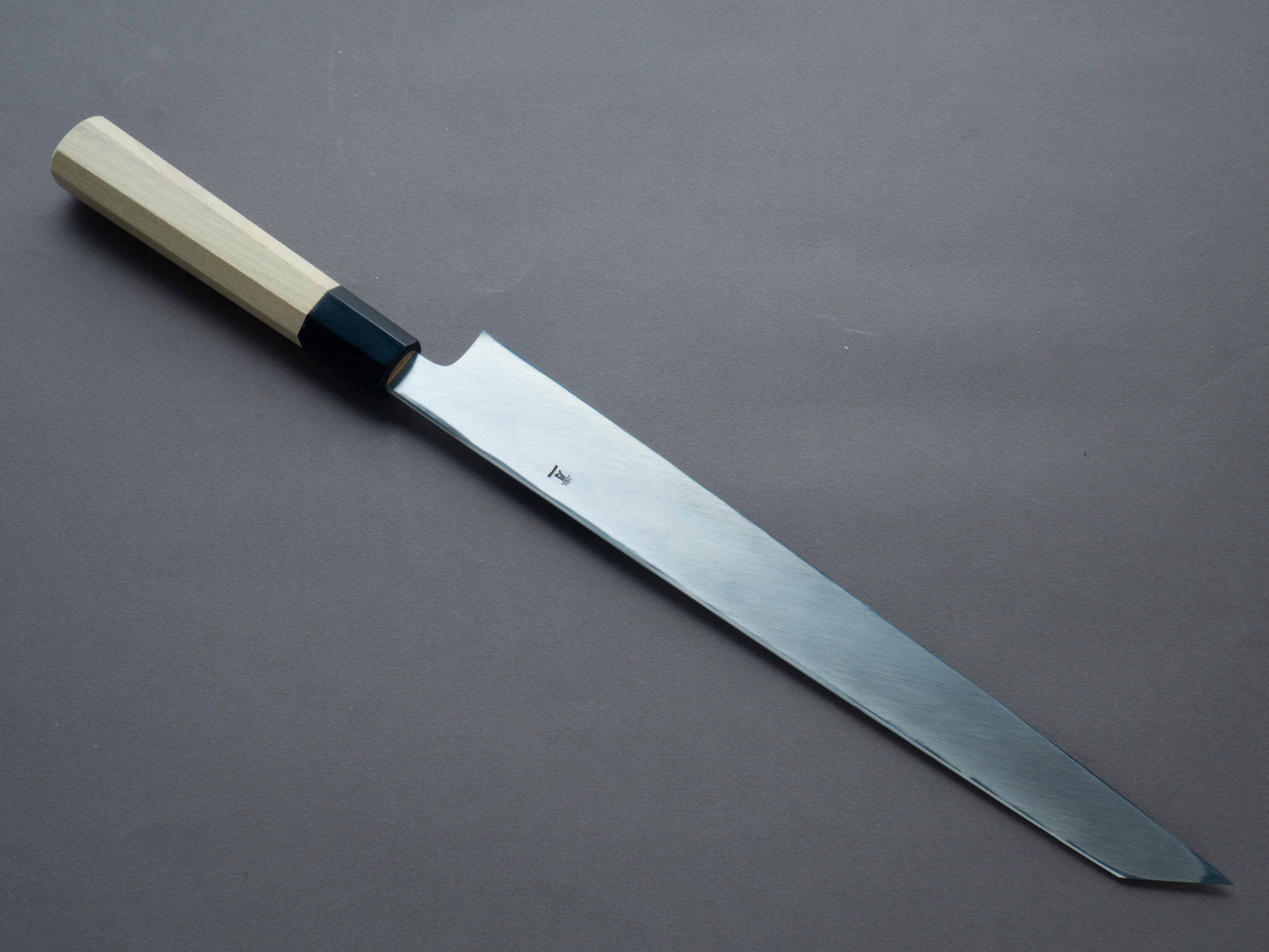 Hitohira - Tanaka x Mosuke - Blue #1 - 300mm Kiritsuke Yanagiba - Magnolia Handle - Saya - Image 2