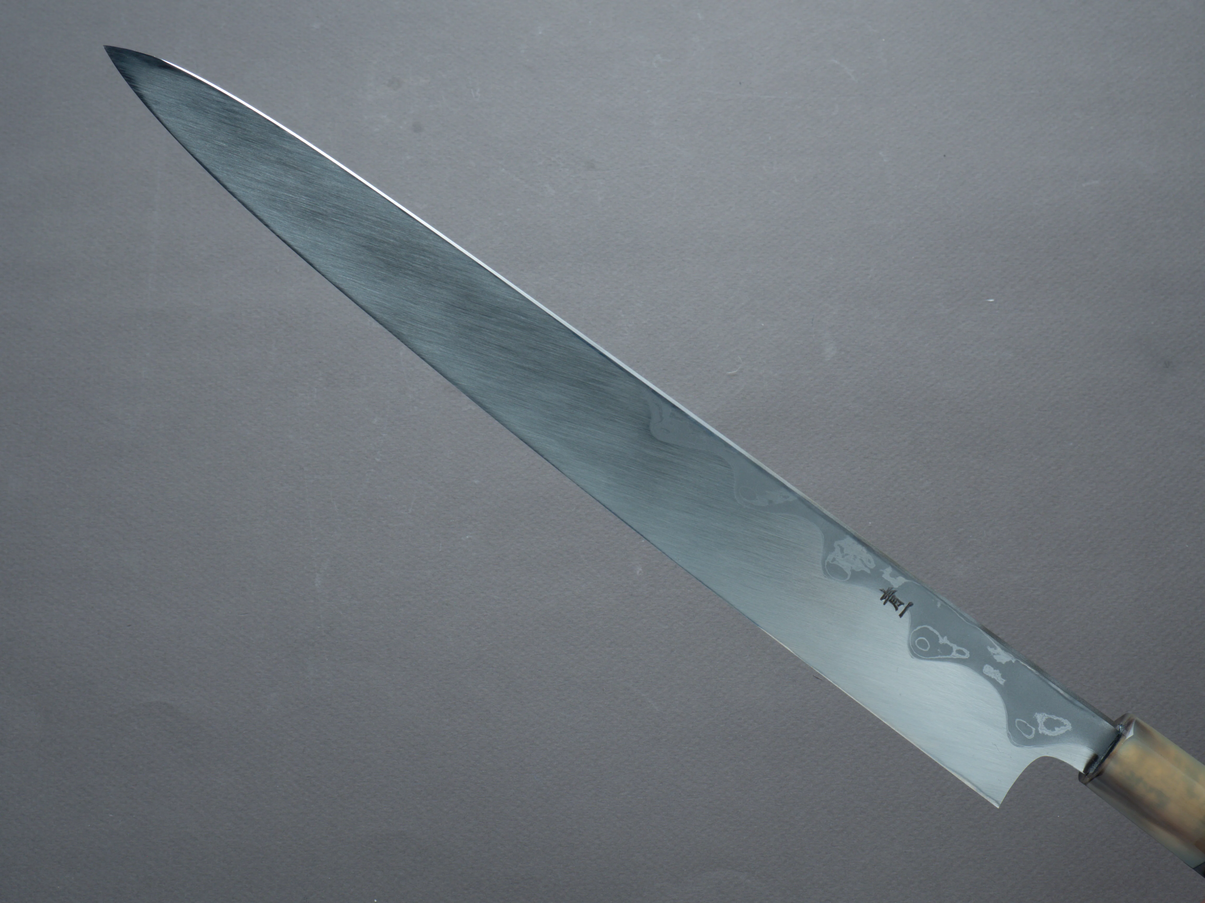 Hitohira - Tanaka x Mosuke - Blue #1 - Damascus - Yanagiba - 300mm - Ebony Handle - Saya - Image 3