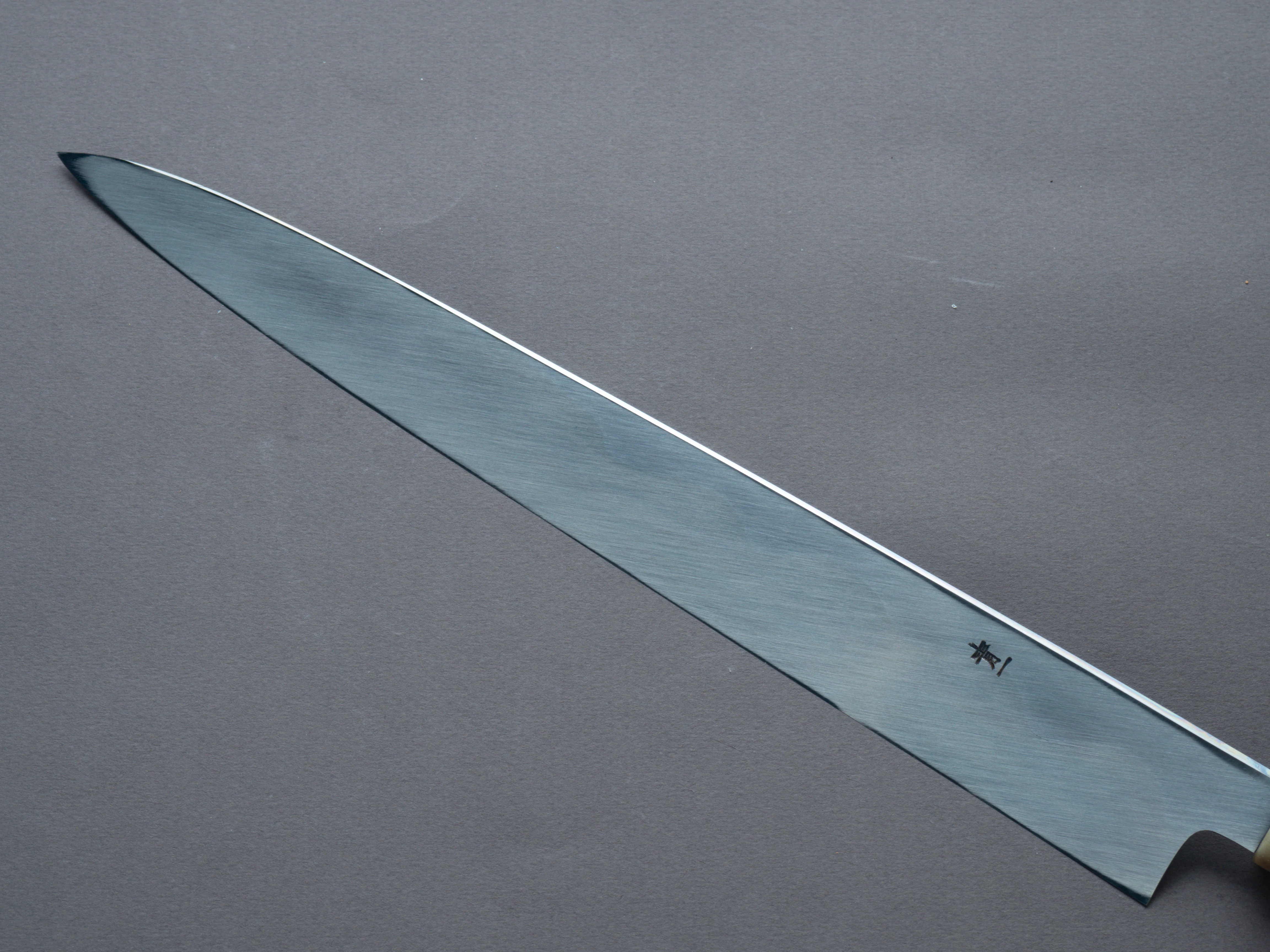 Hitohira - Tanaka x Mosuke - Blue #1 - Mirror Polished - 300mm Yanagiba - Ebony Handle - Saya - Image 3