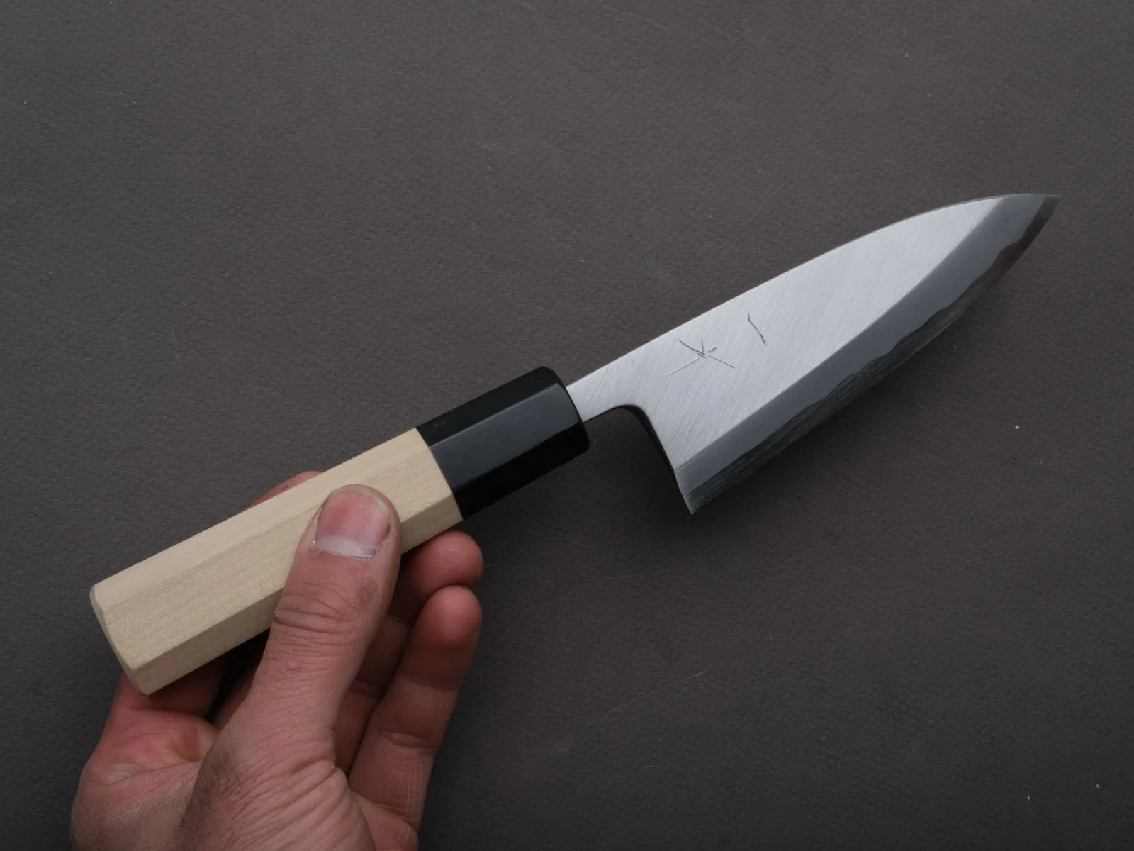 Hitohira - Togashi - Blue #2 - Deba - 120mm - Magnolia Handle - Saya - Image 4