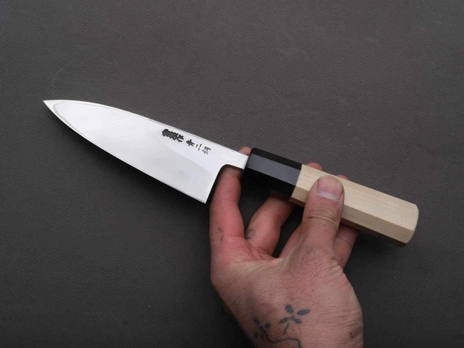 Hitohira - Togashi - Blue #2 - Deba - 120mm - Magnolia Handle - Saya - Image 5
