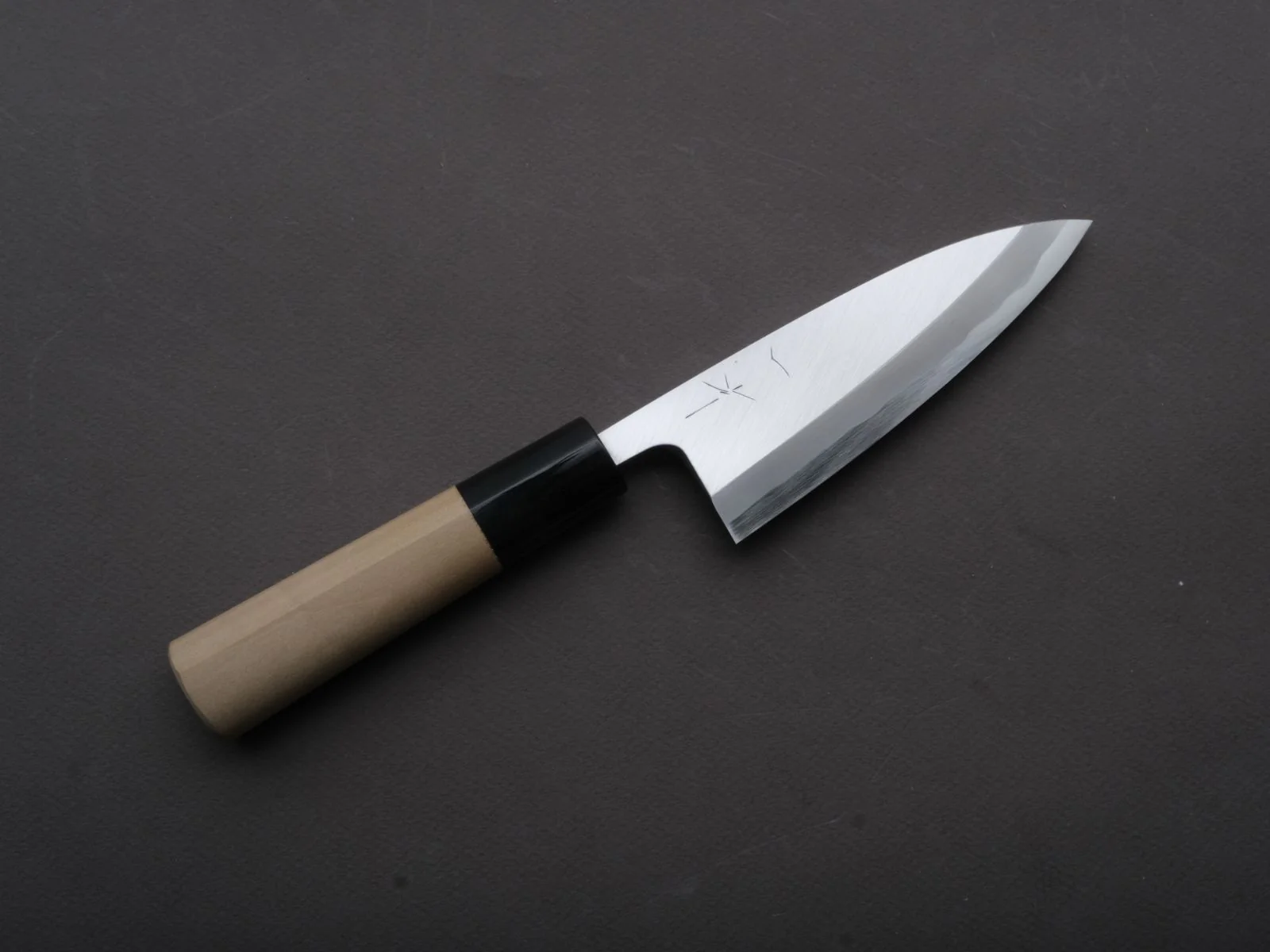 Hitohira - Togashi - White #2 - Deba - 120mm - Magnolia Handle - Saya - Image 2