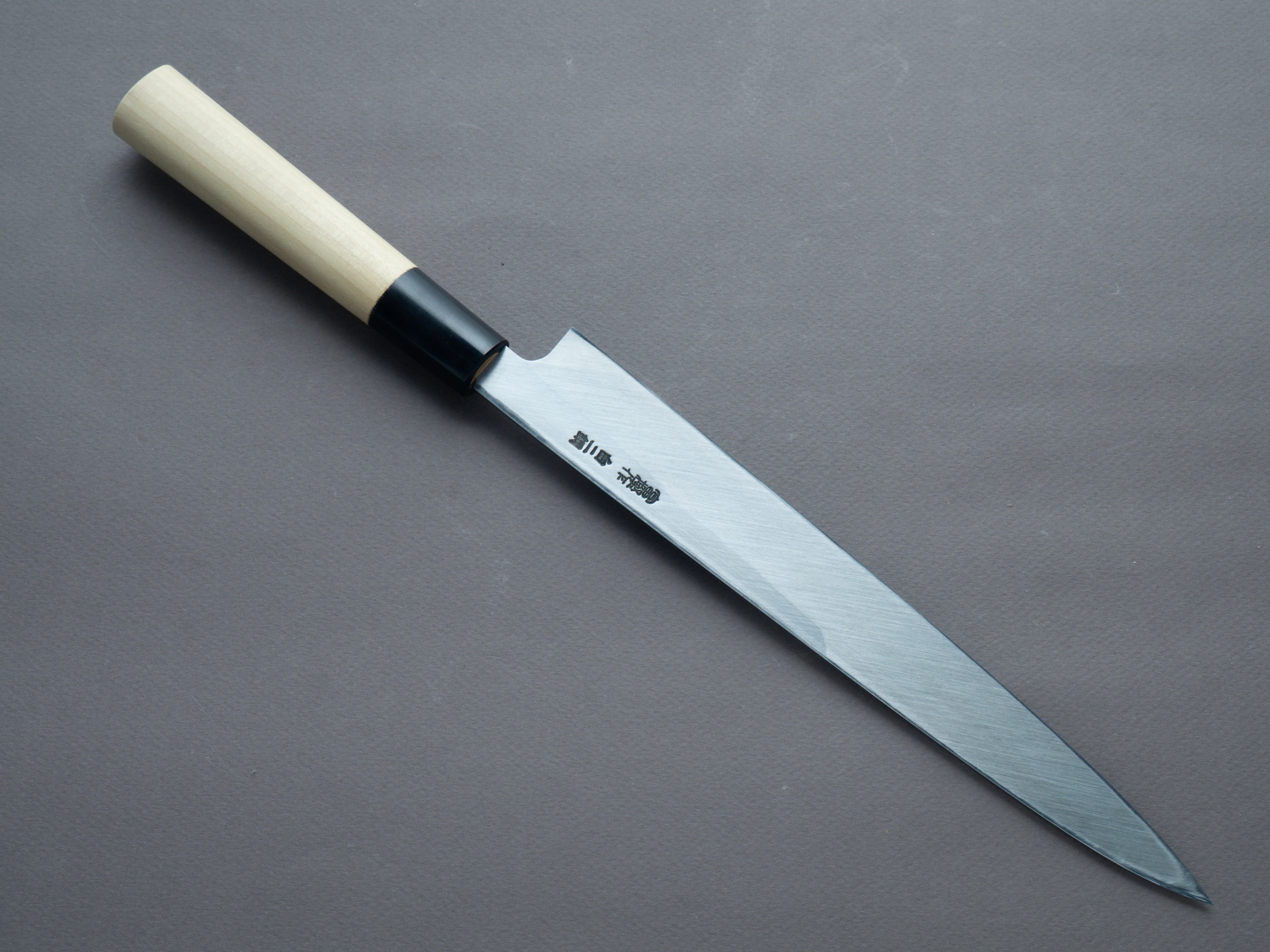 Hitohira - Togashi - White #2 - Yanagiba - 240mm - D-Shaped Magnolia Handle - Saya - Image 3