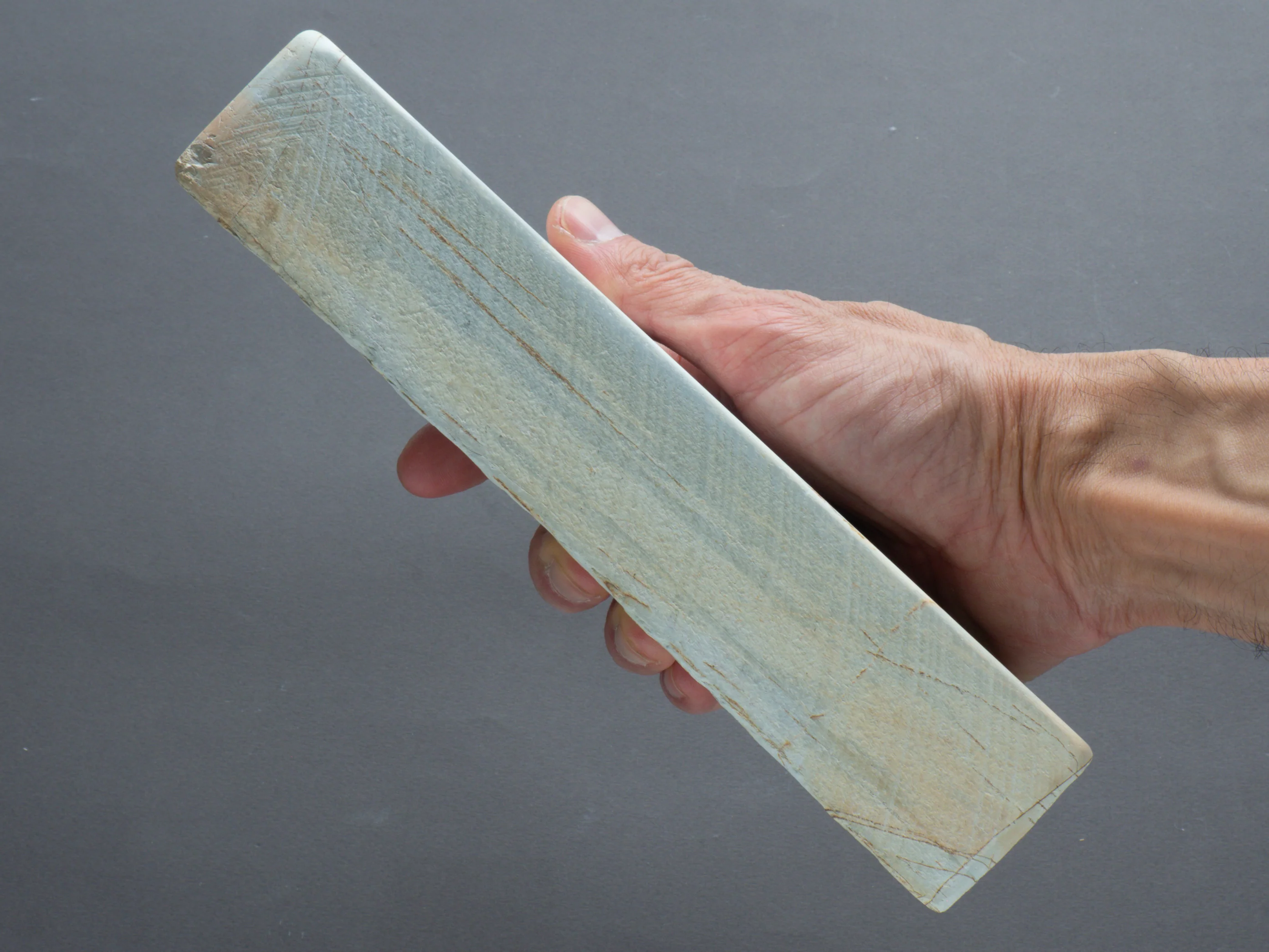 Komon - Natural Stone - Premium Pick - Shiro Suita - Image 6