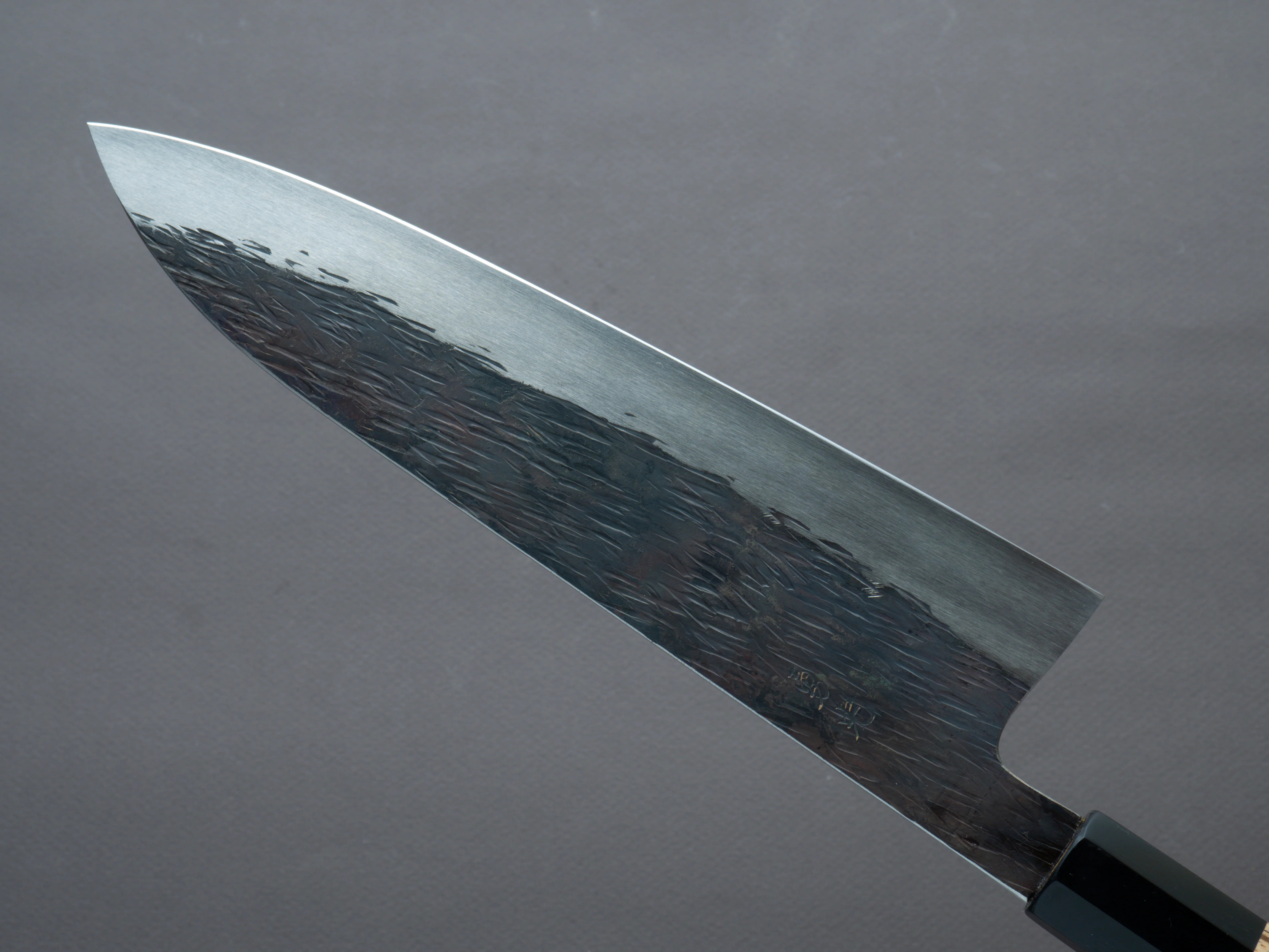 Isamitsu - White #1 - Stainless Clad - Kurouchi - 210mm Gyuto - Taihei Zebrawood Handle - Image 4