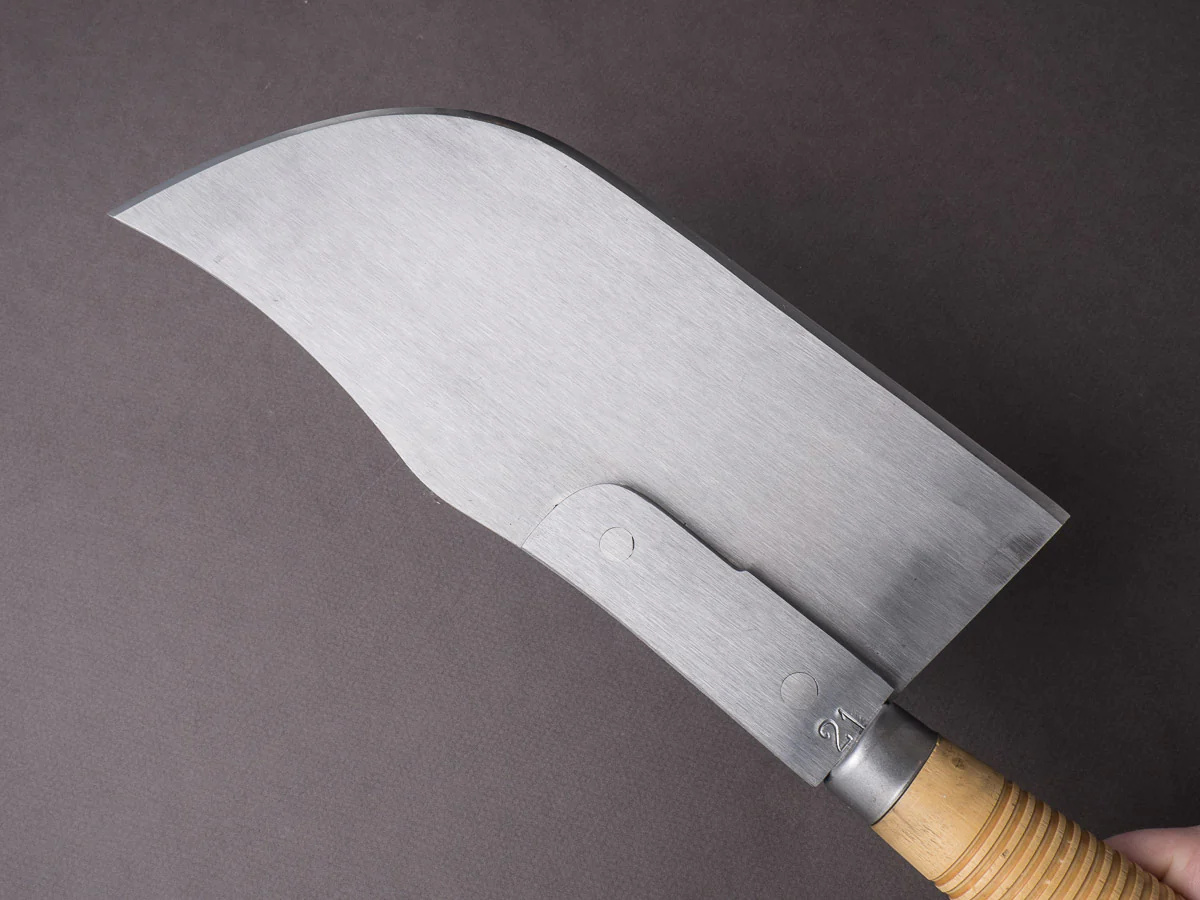 K Sabatier - Curved Leaf Cleaver - Carbon - 10" No. 22 - Boxwood Handle - Image 3
