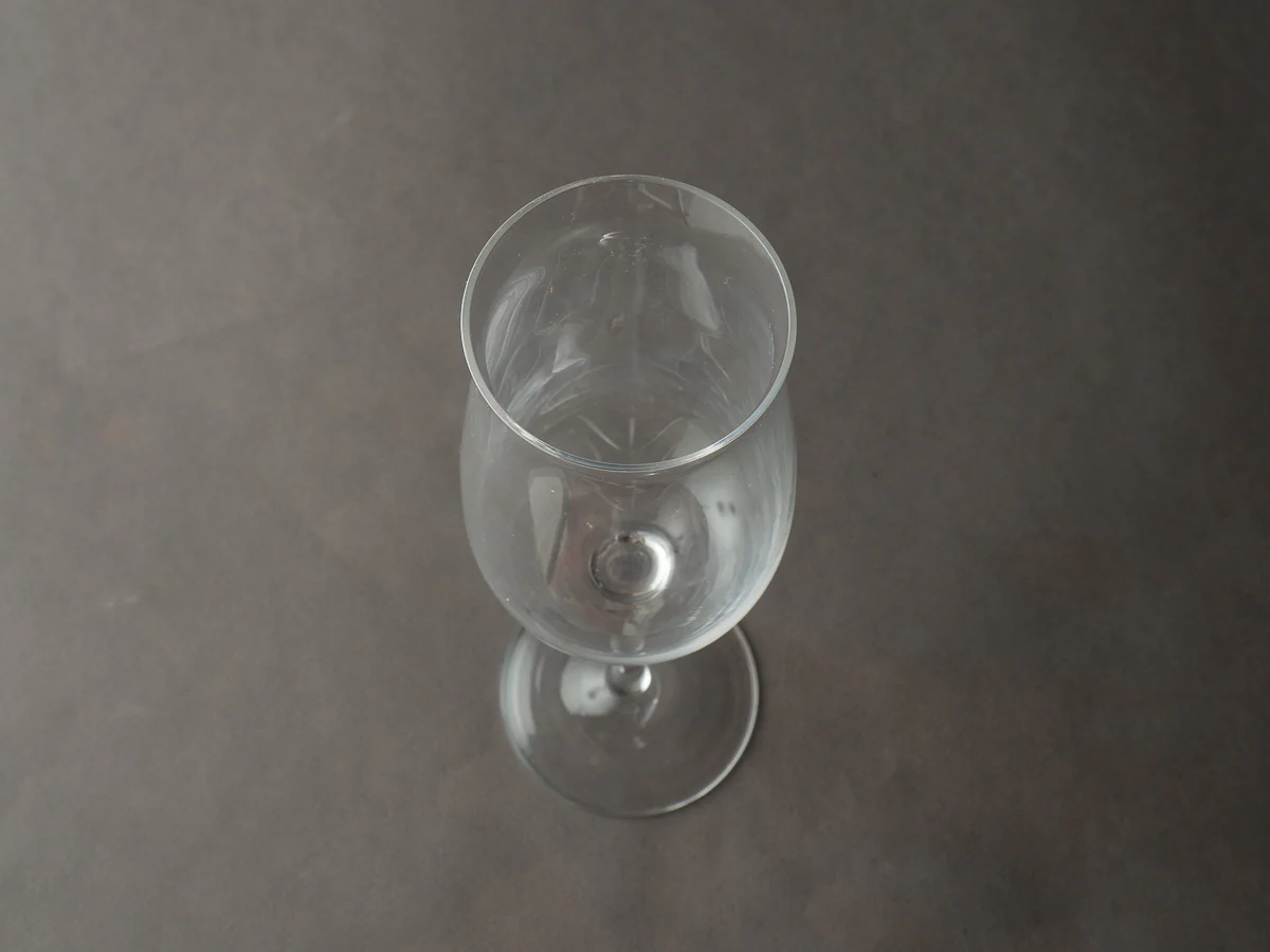 Kimura Glass - Tasaki - 10oz - Light-Bodied Wine Glass - Image 2