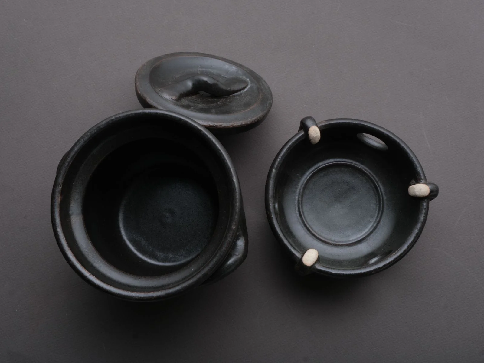 Komon - Banko Ware - Ceramic - Donabe Pot with Base - 1 Gao - Image 3