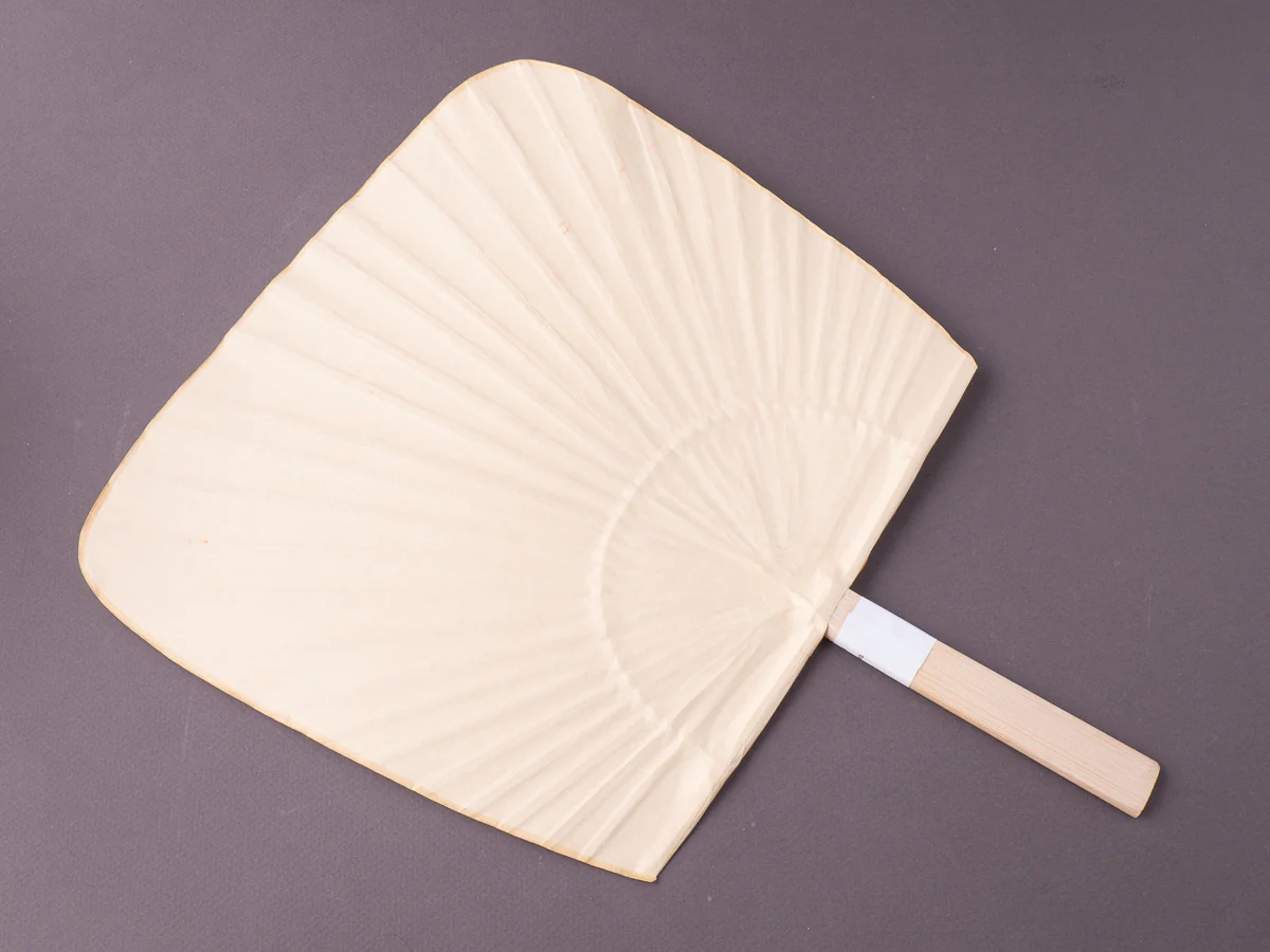 Komon - Ichimonji-Uchiwa - Paper Fan - Plain Beige
