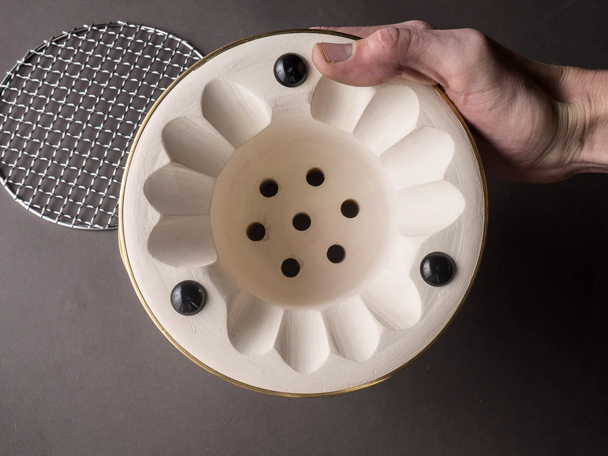 Komon - Maruwa Kogyo - 170mm Asagao Shichirin (Binchotan Grill) - Image 6