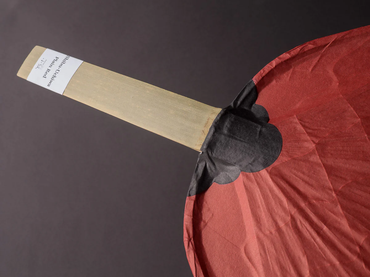 Komon - Shibu-Uchiwa  - Paper Fan - Plain Red - Image 5