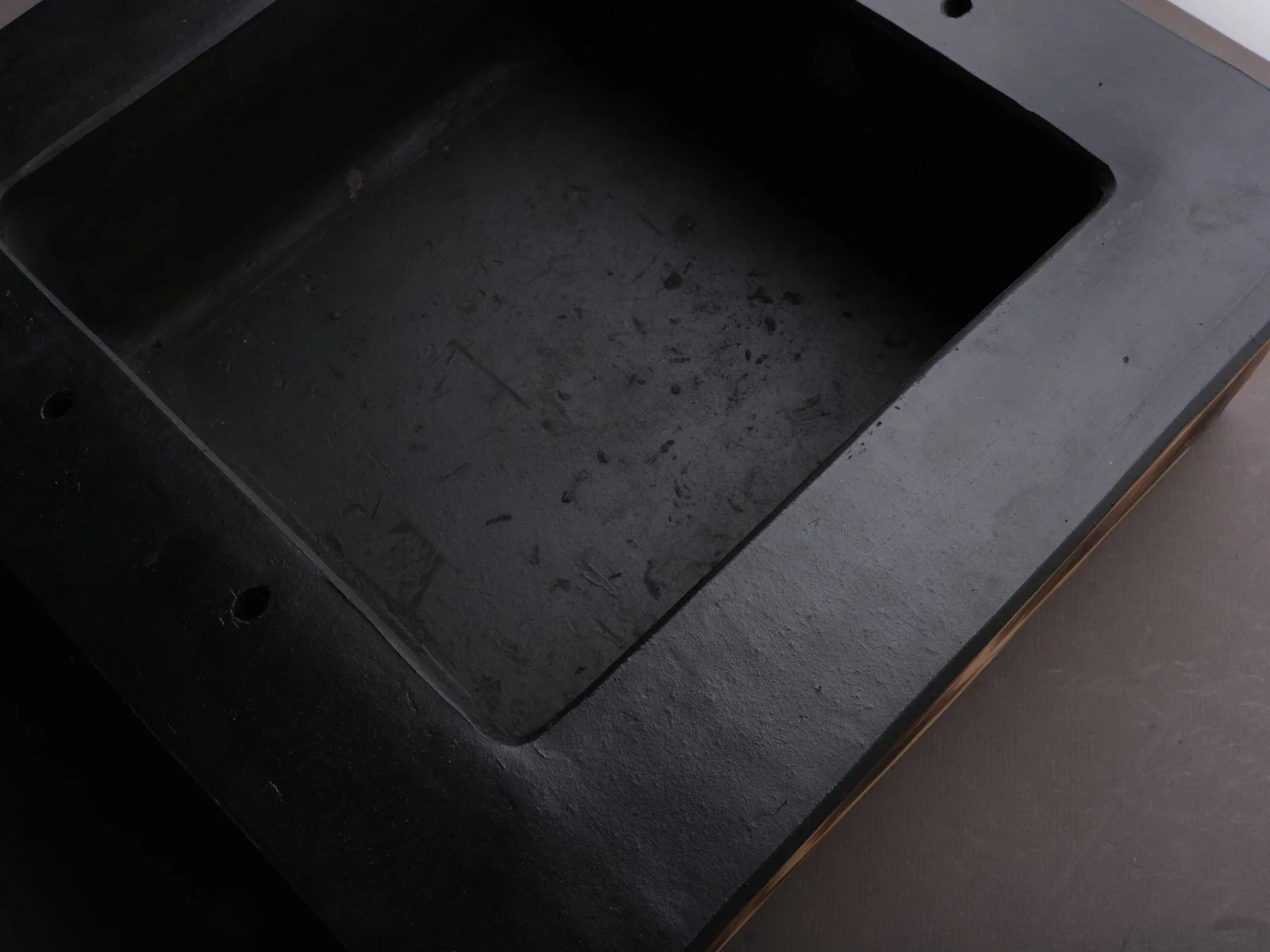 Komon - Kameshima Seitojo - Mikawayaki Tezukuri Robata Kuro-Konro - Image 3
