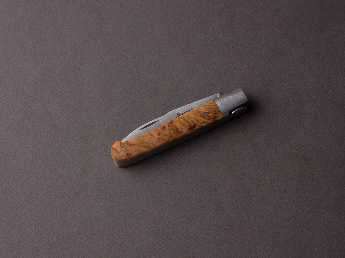 Laguiole en Aubrac - Folding Knife - 90mm Sauveterre - Spring Lock - Juniper - Bolster - Image 9