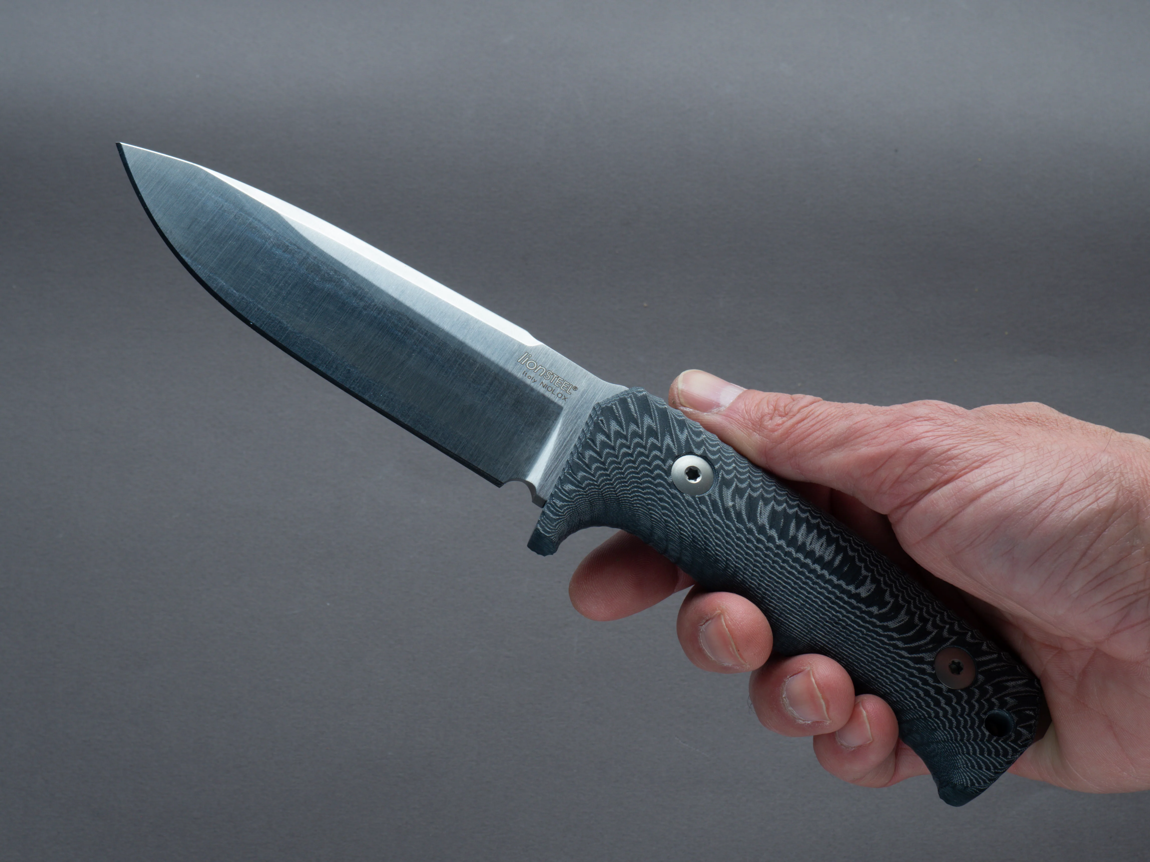 lionSTEEL - Fixed Blade - T5 - Niolox - 125mm - Black Micarta Handle - Leather Sheath - Image 4