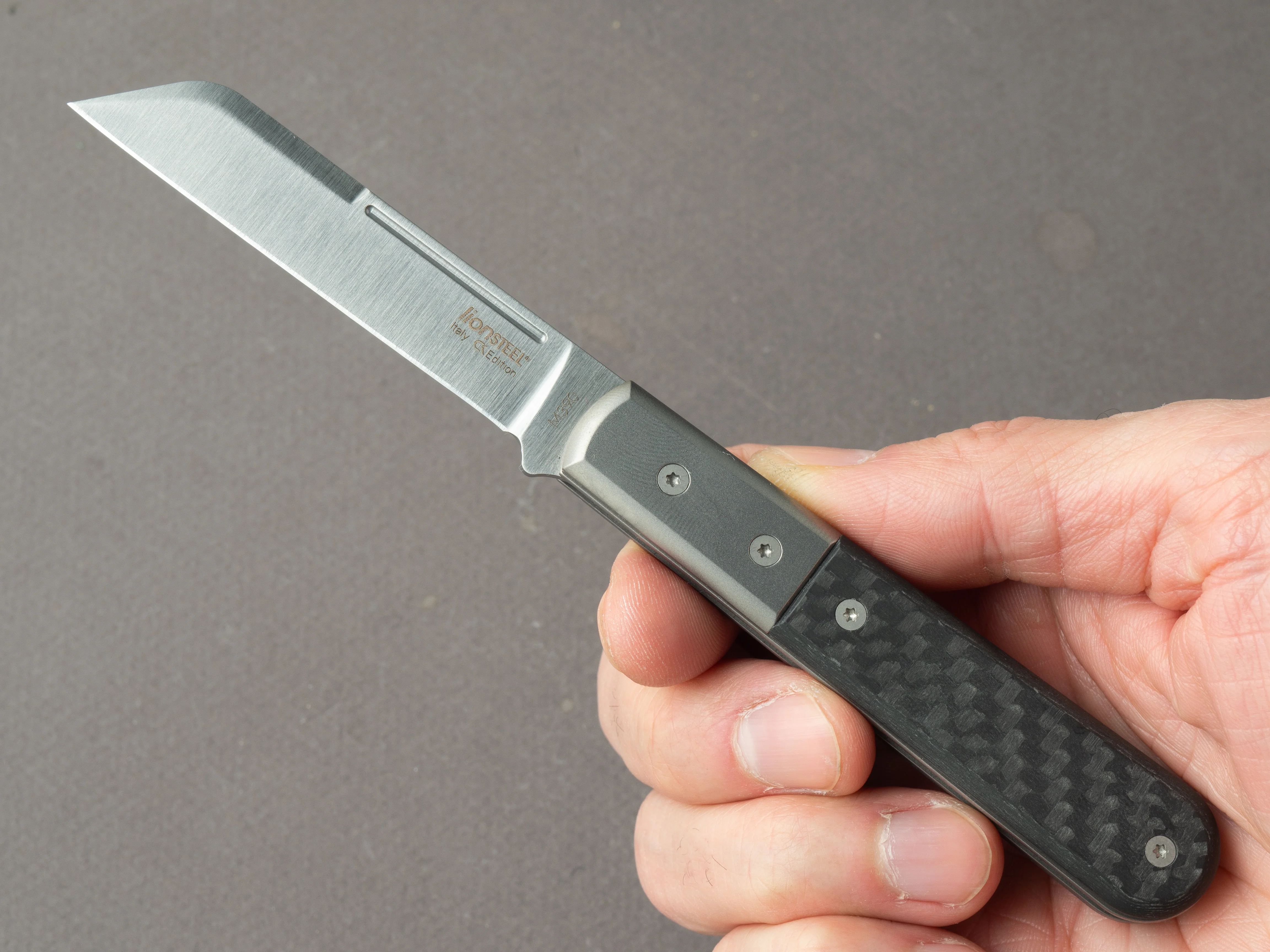 lionSTEEL - Folding Knife - Barlow - Dom - 65mm - M390 - Slip Joint - Carbon Fiber w/ Metal Bolster - Image 7