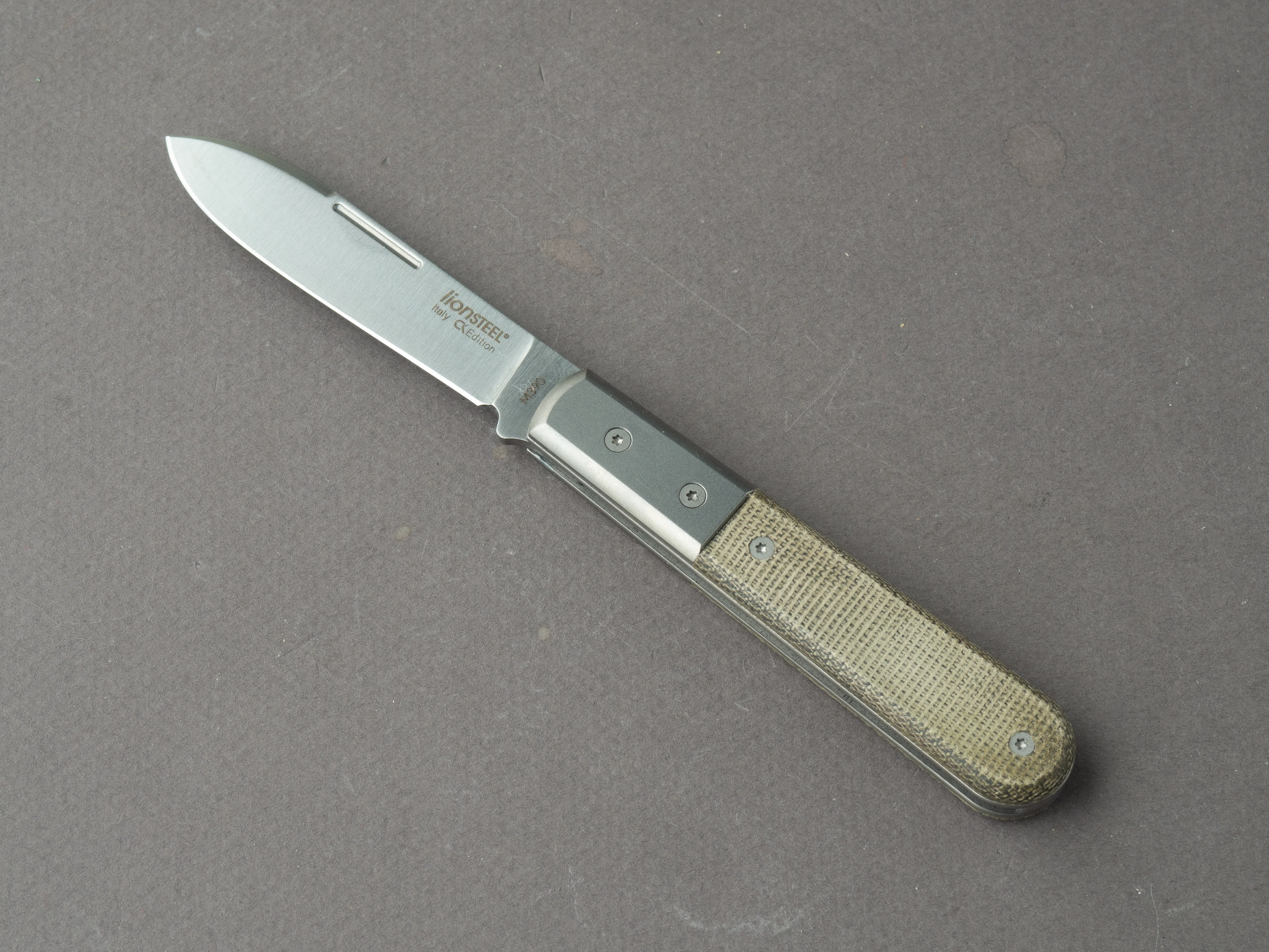 lionSTEEL - Folding Knife - Barlow - Roundhead - 65mm - M390 - Slip Joint - Green Canvas w/ Metal Bolster - Image 2