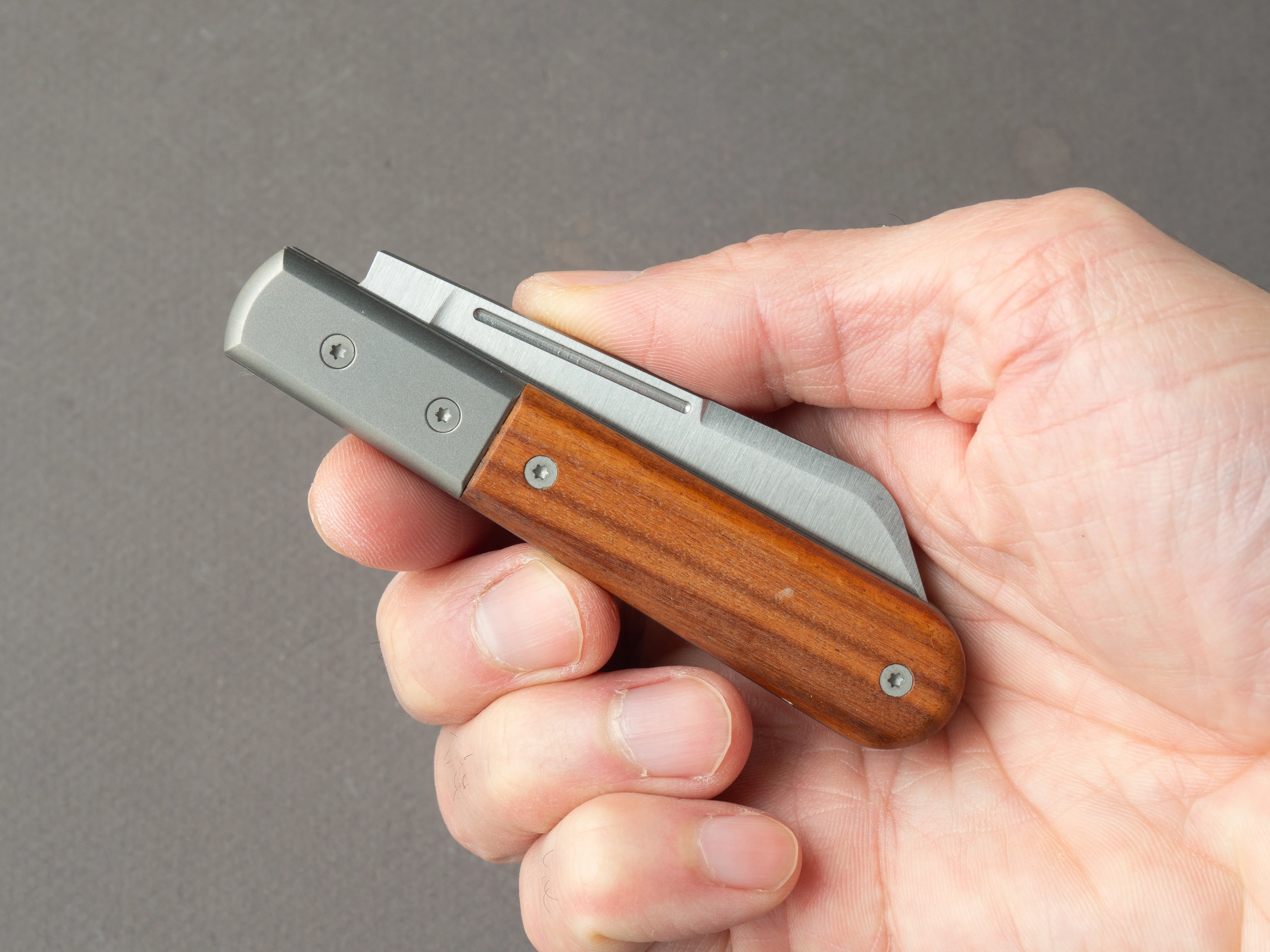 lionSTEEL - Folding Knife - Barlow - Dom - 65mm - M390 - Slip Joint - Santos Mahogany Handle - Image 6