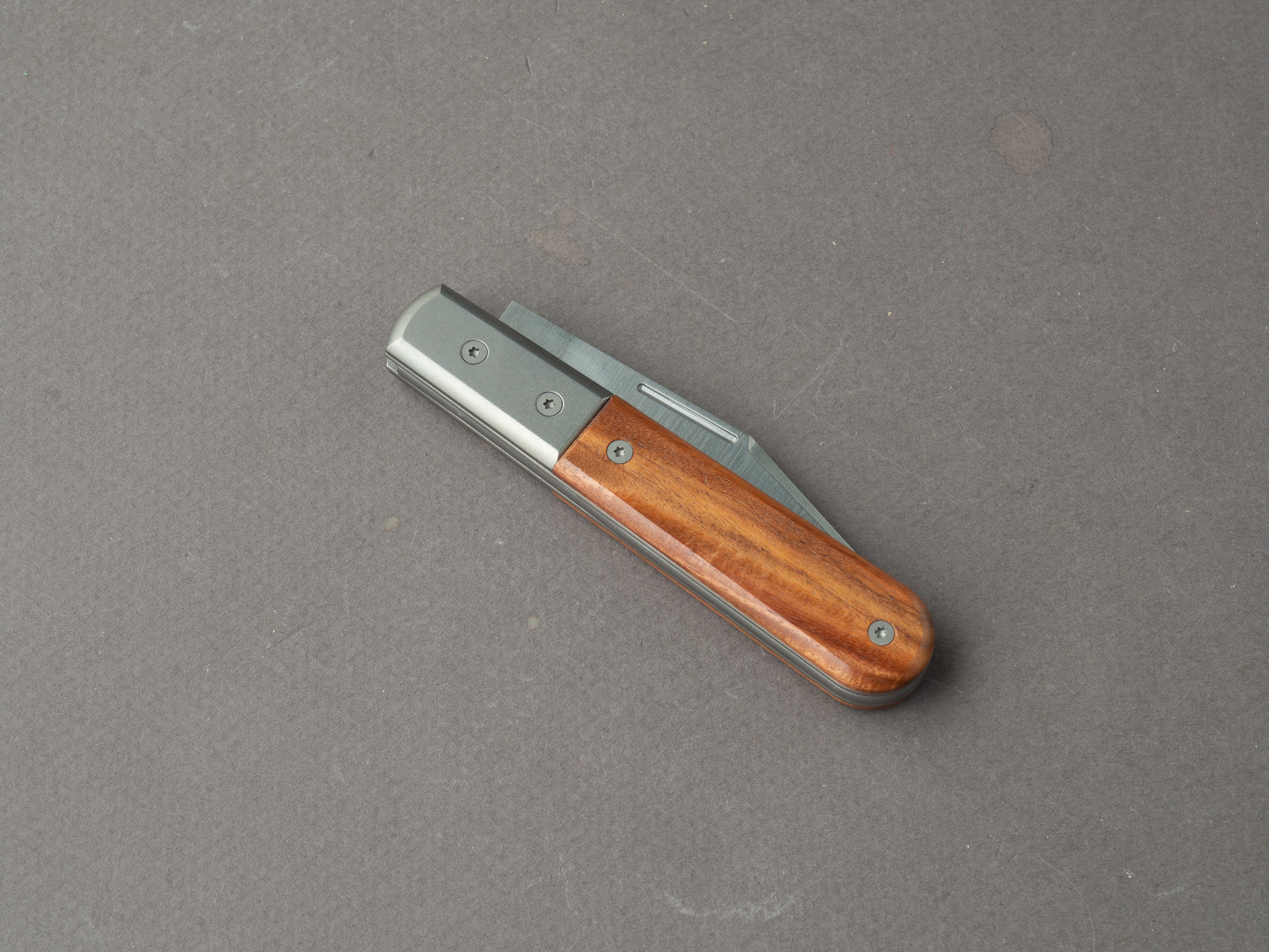 lionSTEEL - Folding Knife - Barlow - Shuffler - 65mm - M390 - Slip Joint - Santos w/ Metal Bolster - Image 4