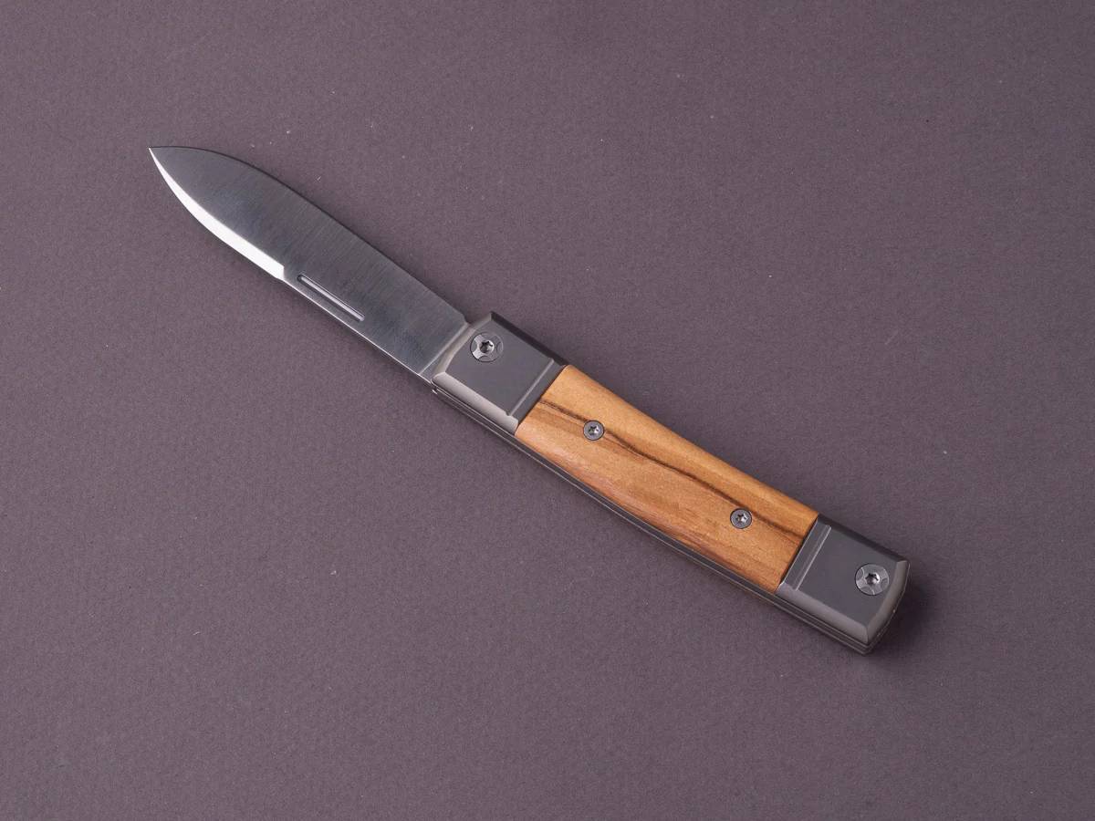 lionSTEEL - Folding Knife - bestMAN - Drop Point - 71mm - M390 - Slip Joint - OIive Wood - Image 4