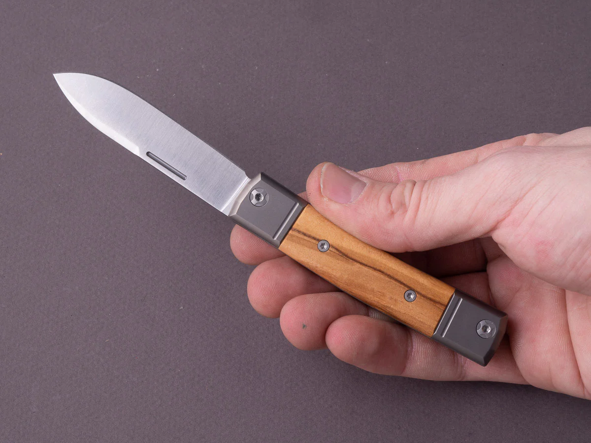 lionSTEEL - Folding Knife - bestMAN - Drop Point - 71mm - M390 - Slip Joint - OIive Wood - Image 7