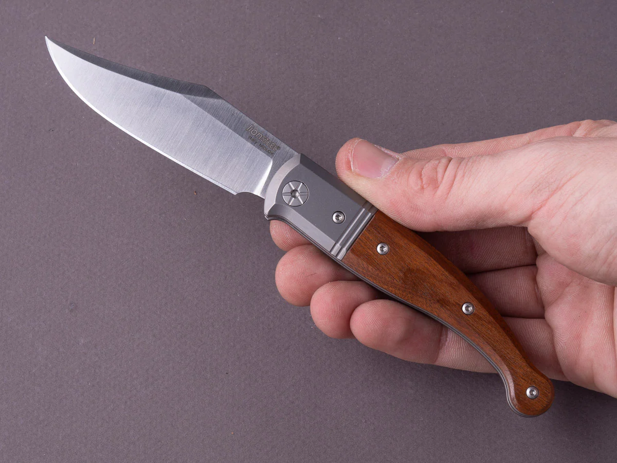 lionSTEEL - Folding Knife - GITANO - 85mm - Niolox - Slip Joint - Santos Mahogany Handle - Image 5