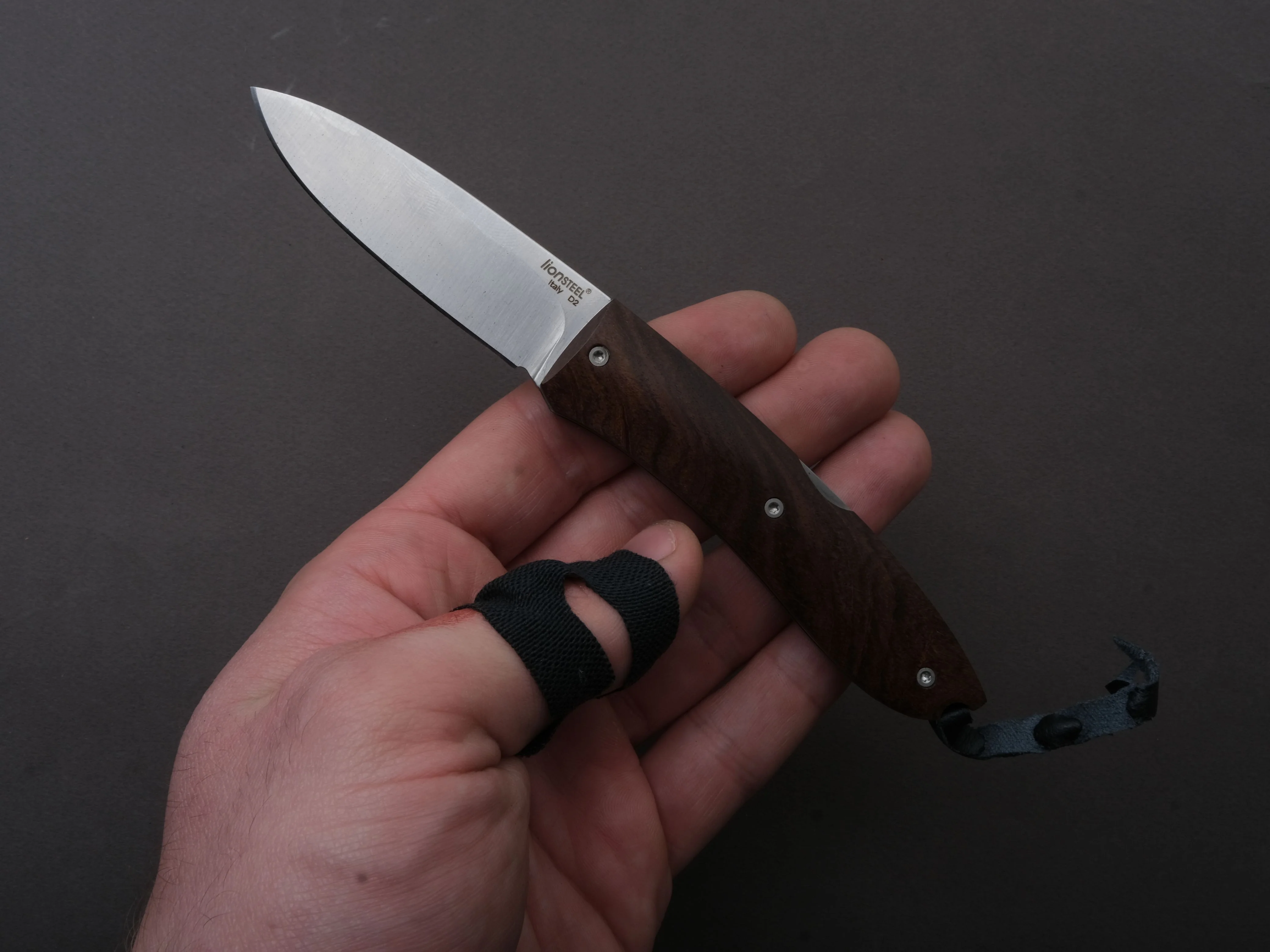 lionSTEEL - Folding Knife - Opera 74mm - D2 - Lock Back - Santos Wood - Image 6