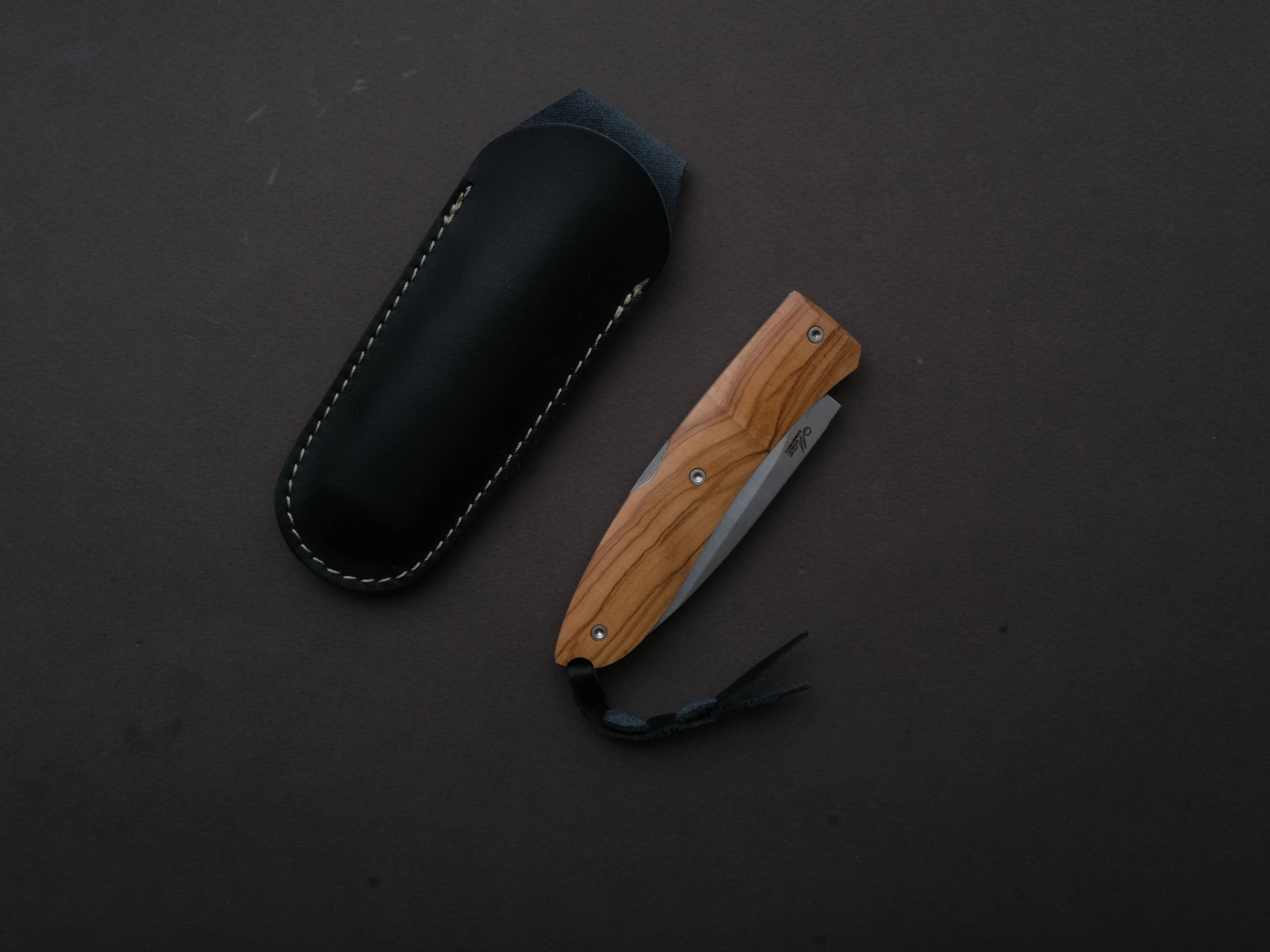 lionSTEEL - Folding Knife - Opera 74mm - D2 - Lock Back - Olive Wood - Image 4