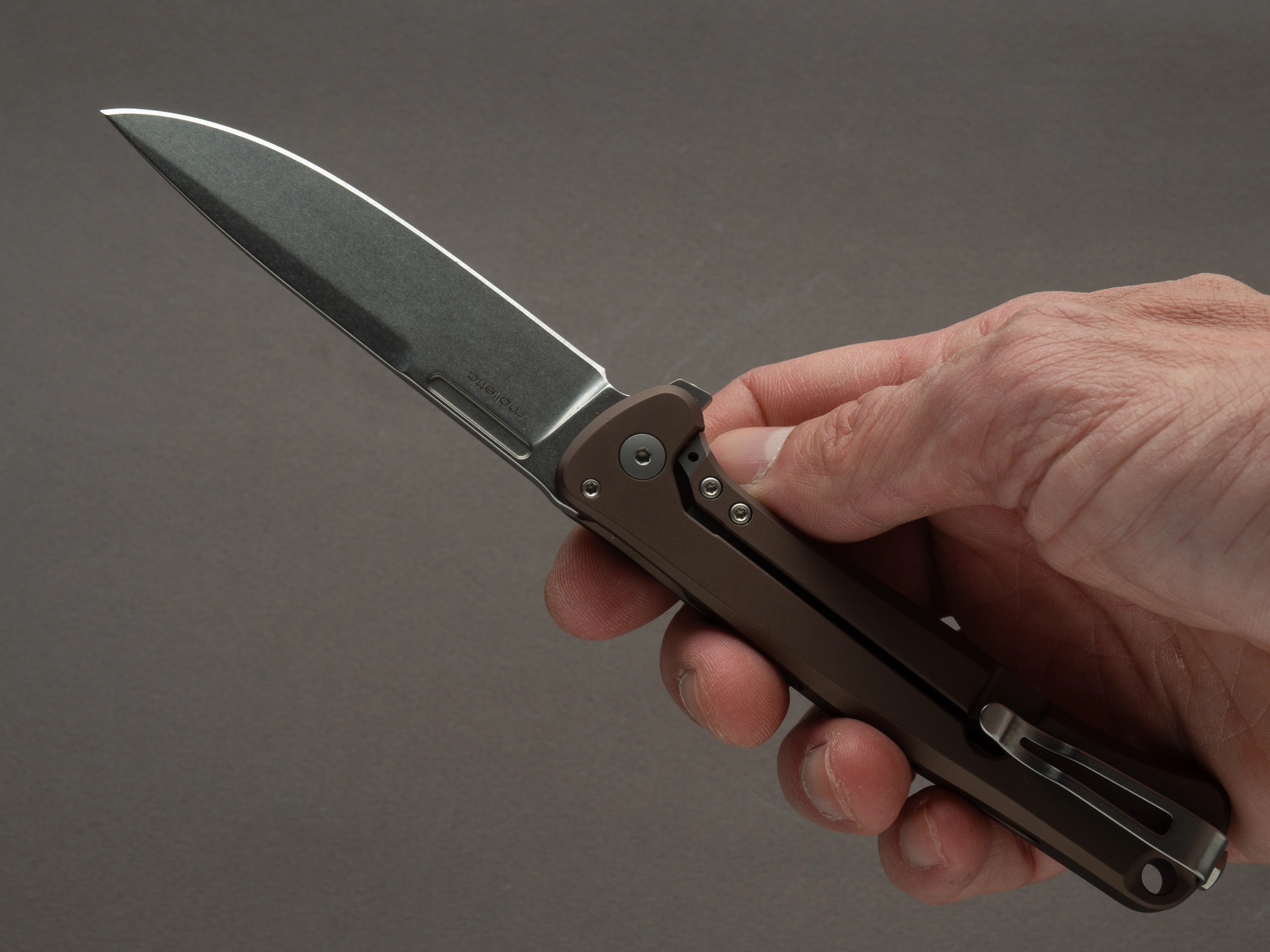 lionSTEEL - SOLID Folding Knife - Frame Lock - Skinny - MagnaCut - 85mm - Earth Brown Aluminum Handle - Image 7