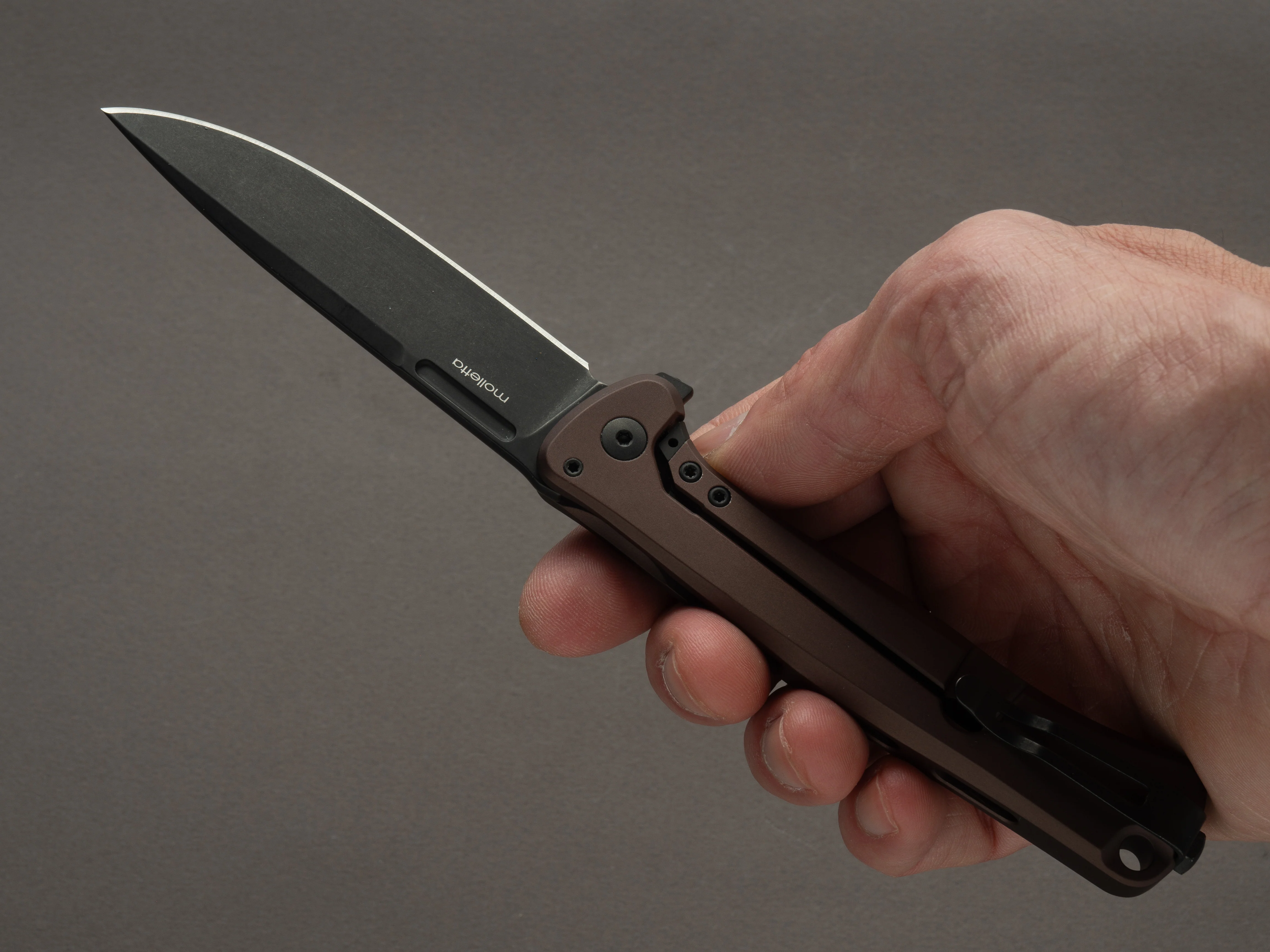 lionSTEEL - SOLID Folding Knife - Frame Lock - Skinny - MagnaCut - 85mm - Earth Brown Aluminum Handle - Mil Spec - Image 6