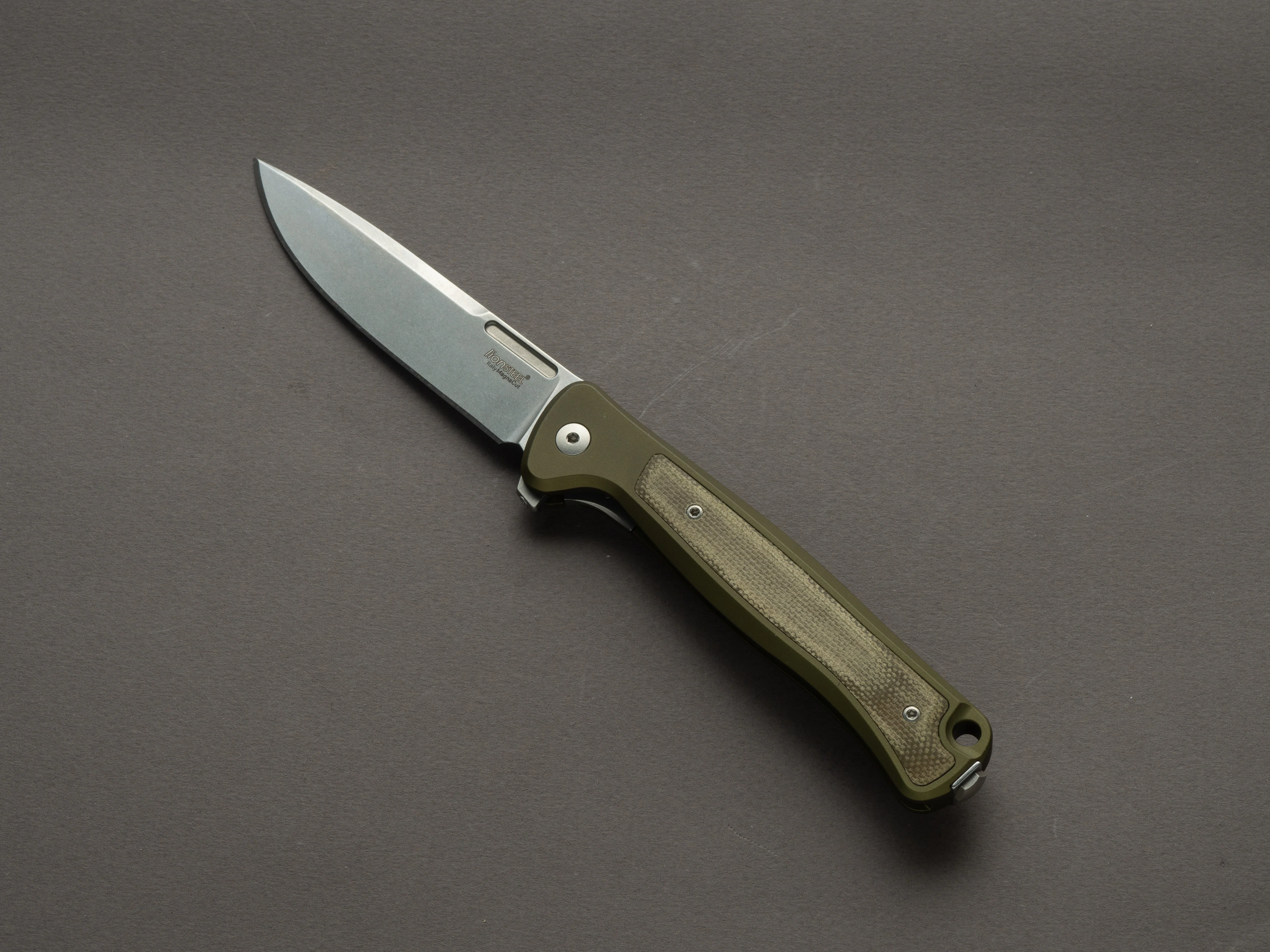lionSTEEL - SOLID Folding Knife - Frame Lock - Skinny - MagnaCut - 85mm - Green Aluminum Handle