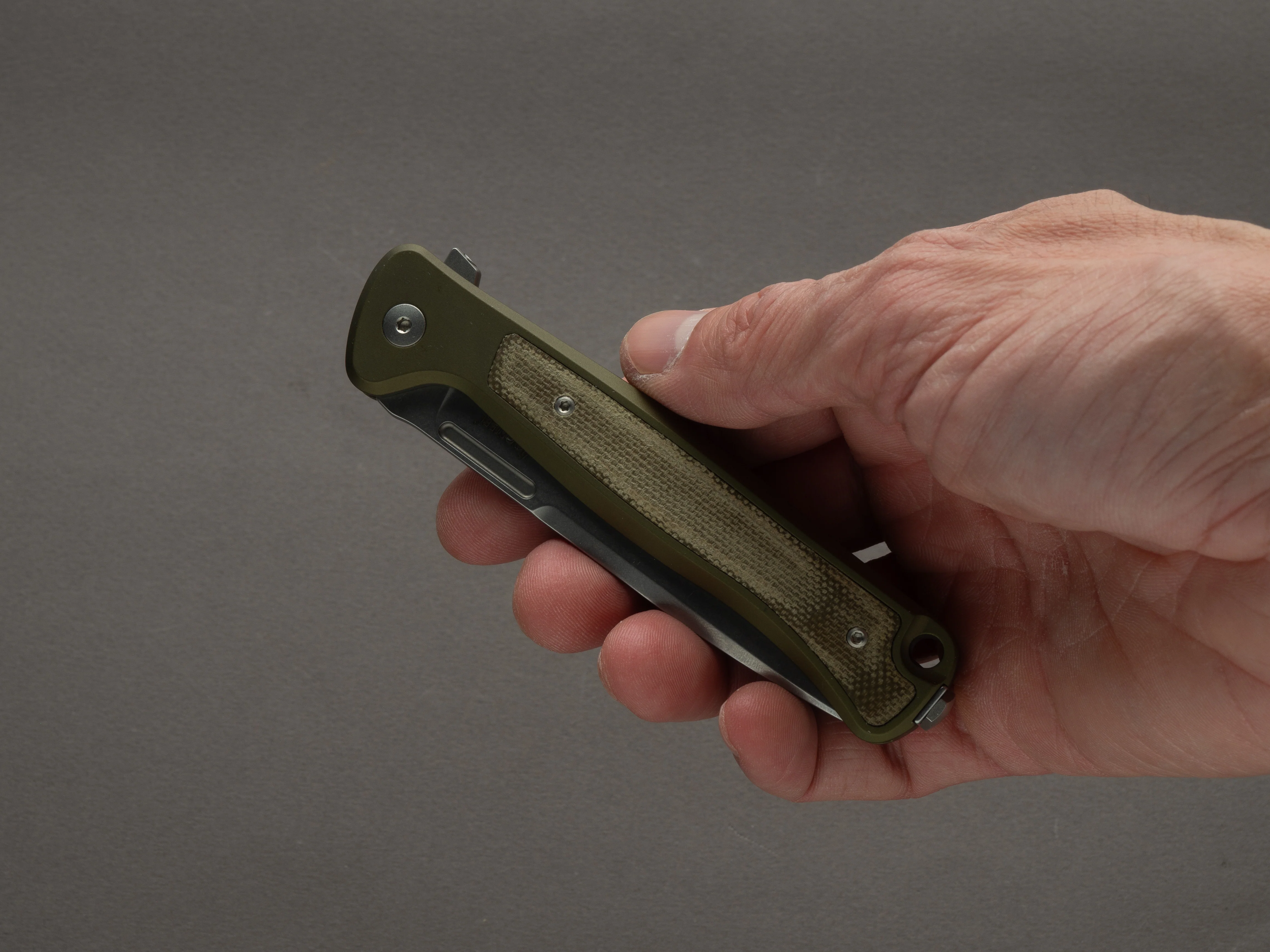 lionSTEEL - SOLID Folding Knife - Frame Lock - Skinny - MagnaCut - 85mm - Green Aluminum Handle - Image 5