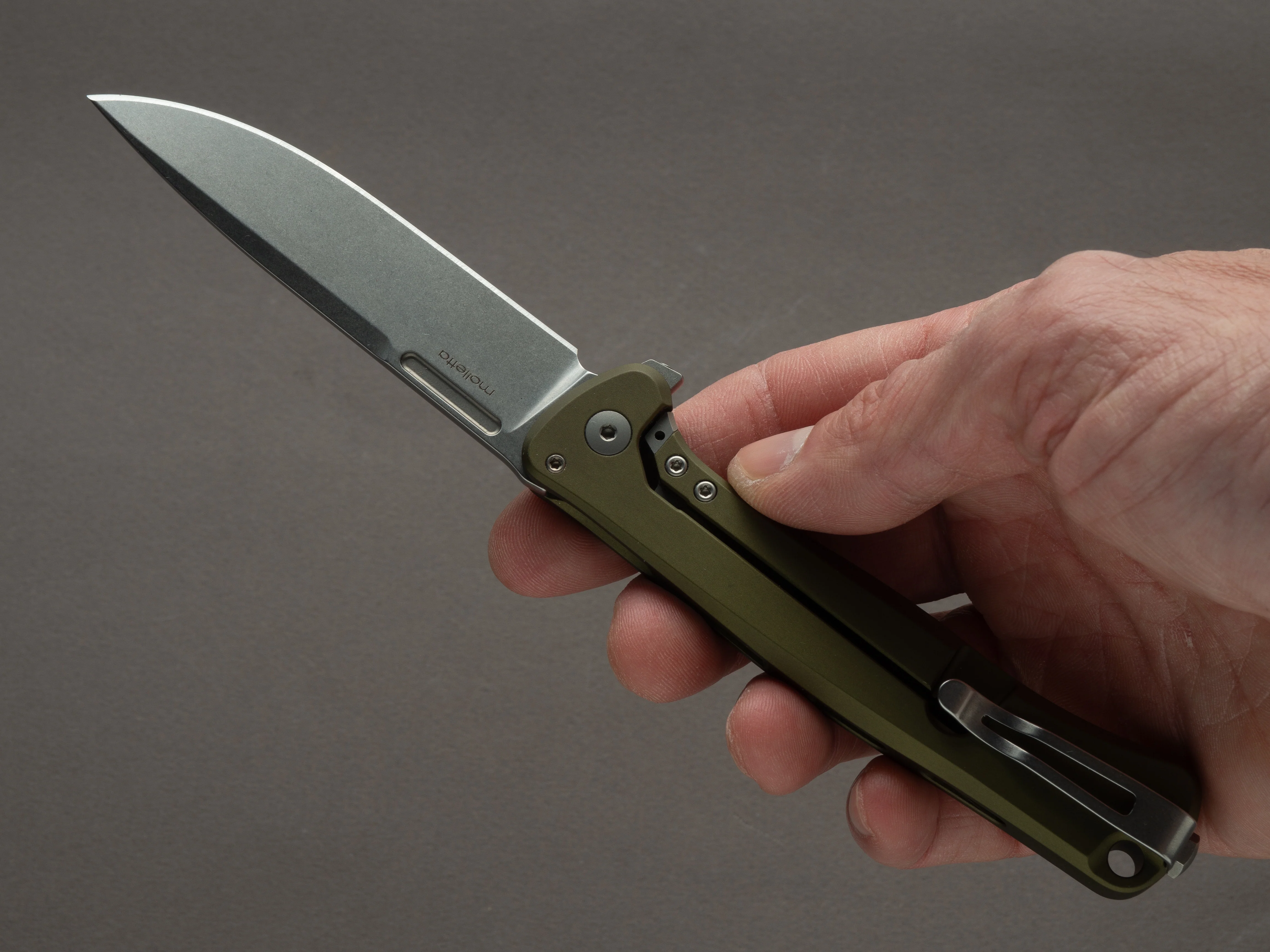 lionSTEEL - SOLID Folding Knife - Frame Lock - Skinny - MagnaCut - 85mm - Green Aluminum Handle - Image 7