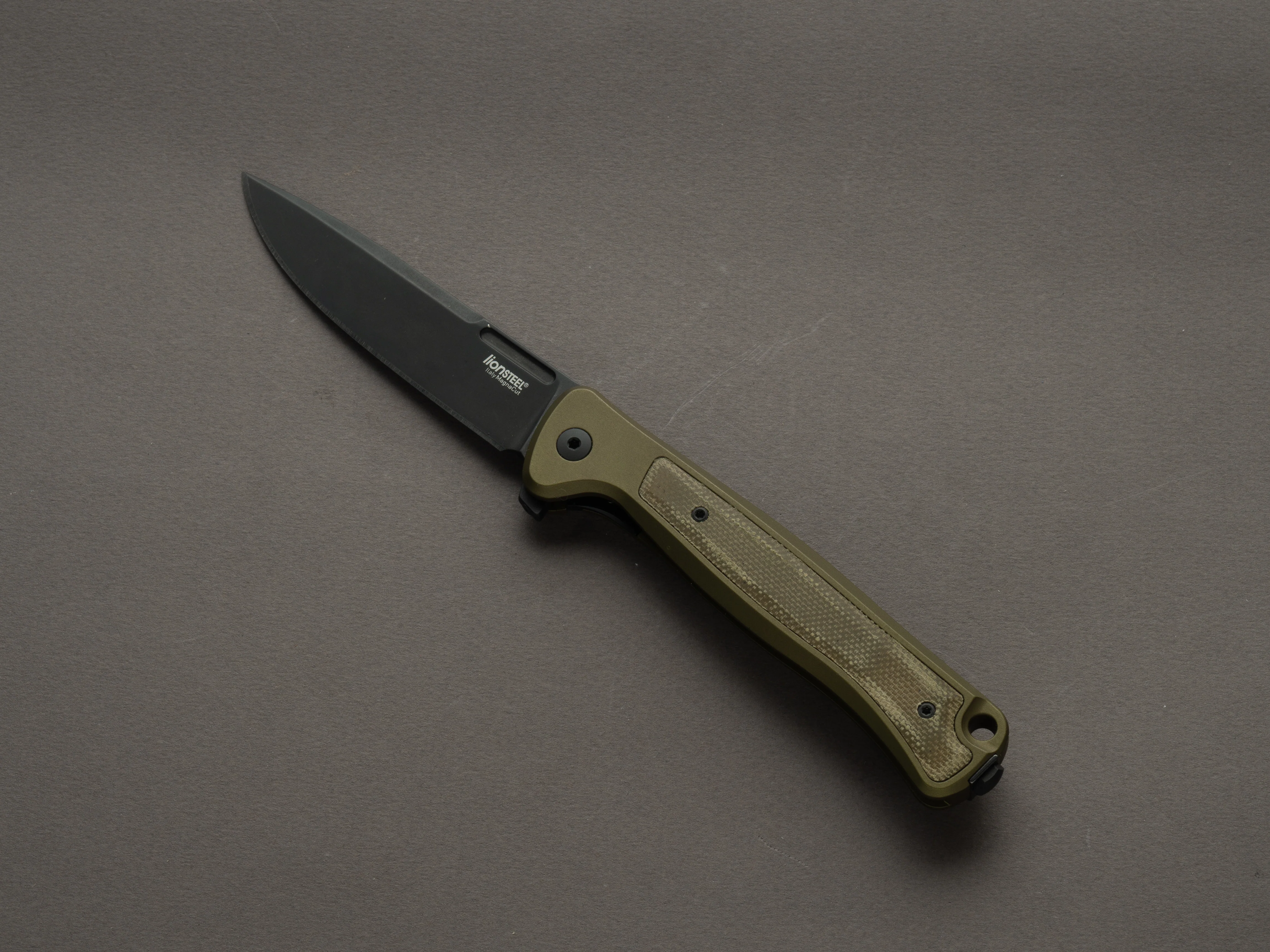 lionSTEEL - SOLID Folding Knife - Frame Lock - Skinny - MagnaCut - 85mm - Green Aluminum Handle - Mil Spec