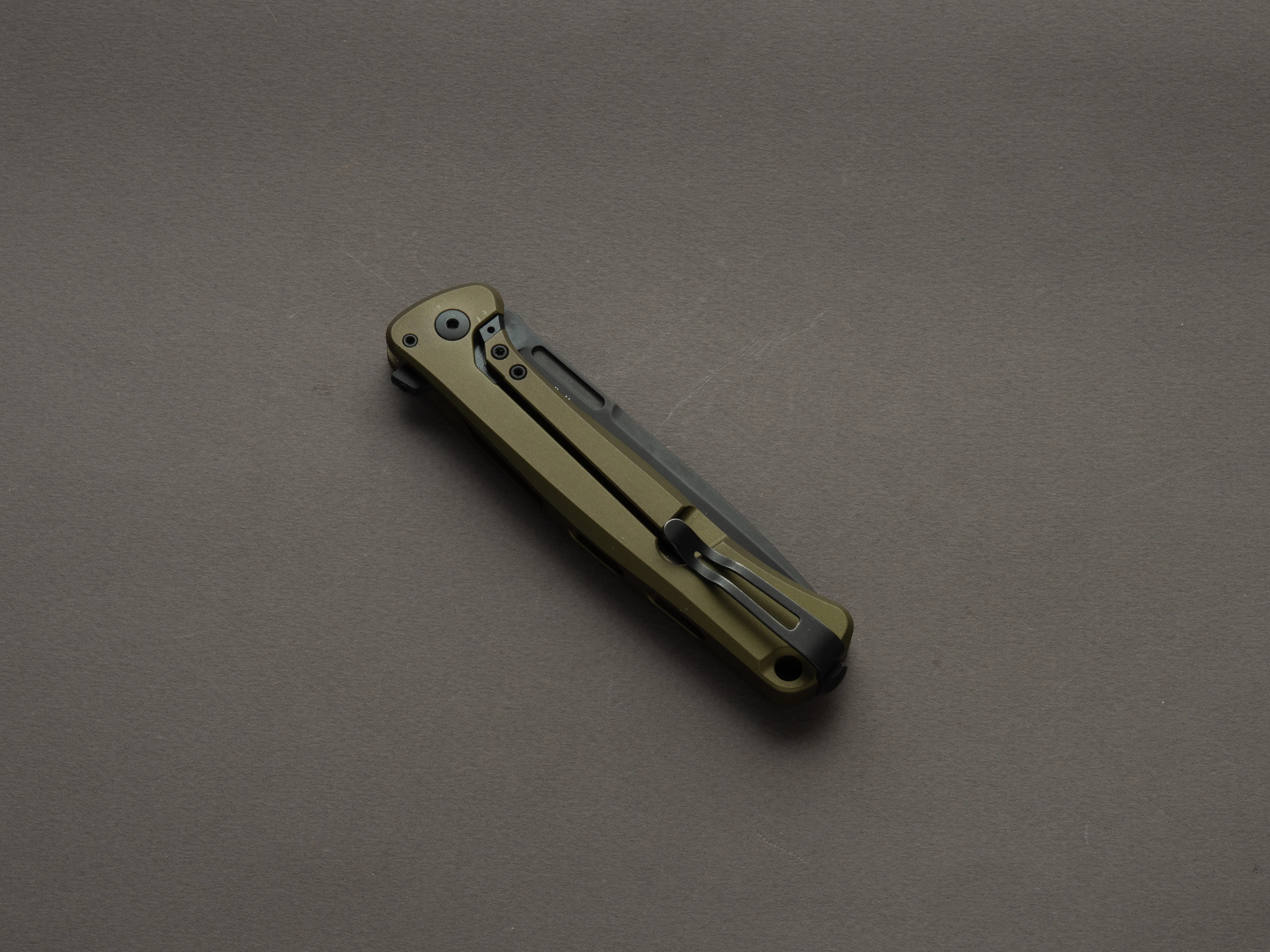 lionSTEEL - SOLID Folding Knife - Frame Lock - Skinny - MagnaCut - 85mm - Green Aluminum Handle - Mil Spec - Image 4