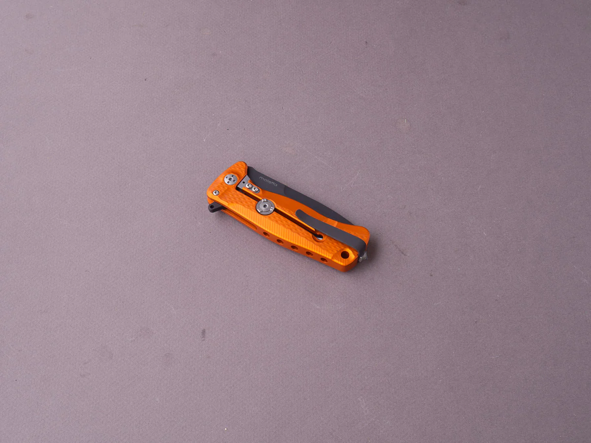 lionSTEEL - SOLID Folding Knife - SR22 - Sleipner - 75mm - Frame Lock - Orange Aluminum - Black Mil Spec - Image 4