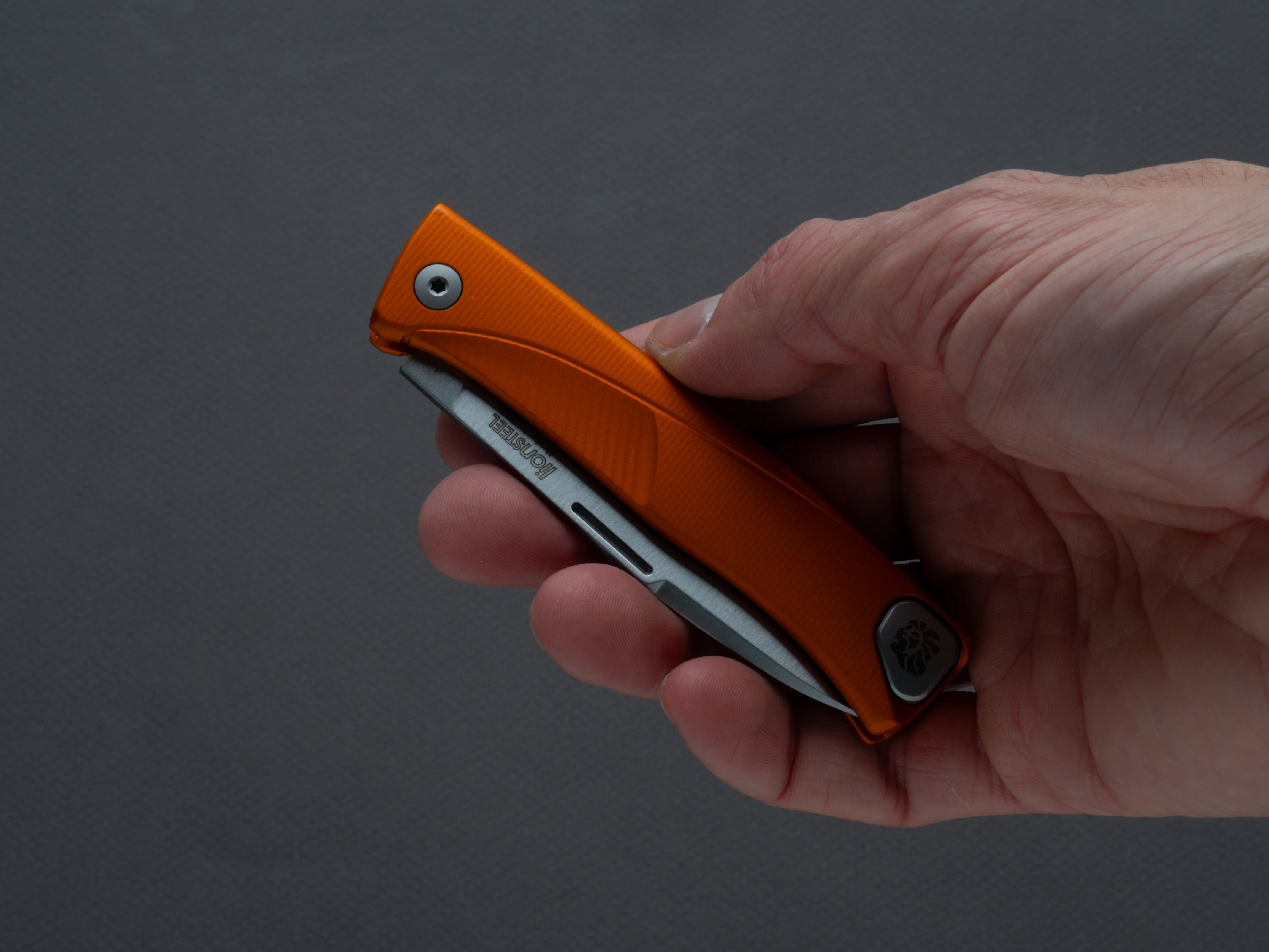 lionSTEEL - SOLID Folding Knife - Thrill - Slip Joint - M390 - 75mm - Orange Aluminum - H. WAYL Clip - Image 6