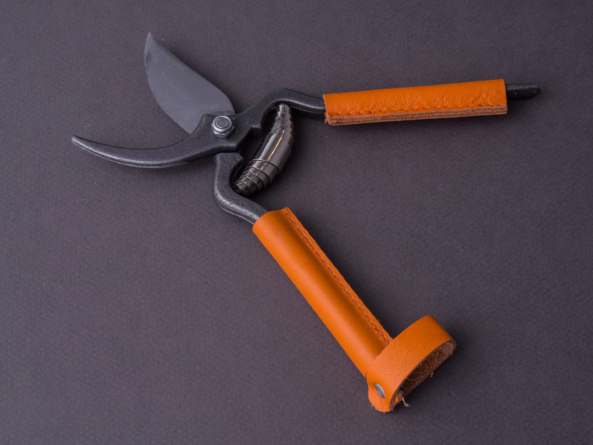 Locau - Garden Shears - Stainless - Orange Leather Handle - Image 4