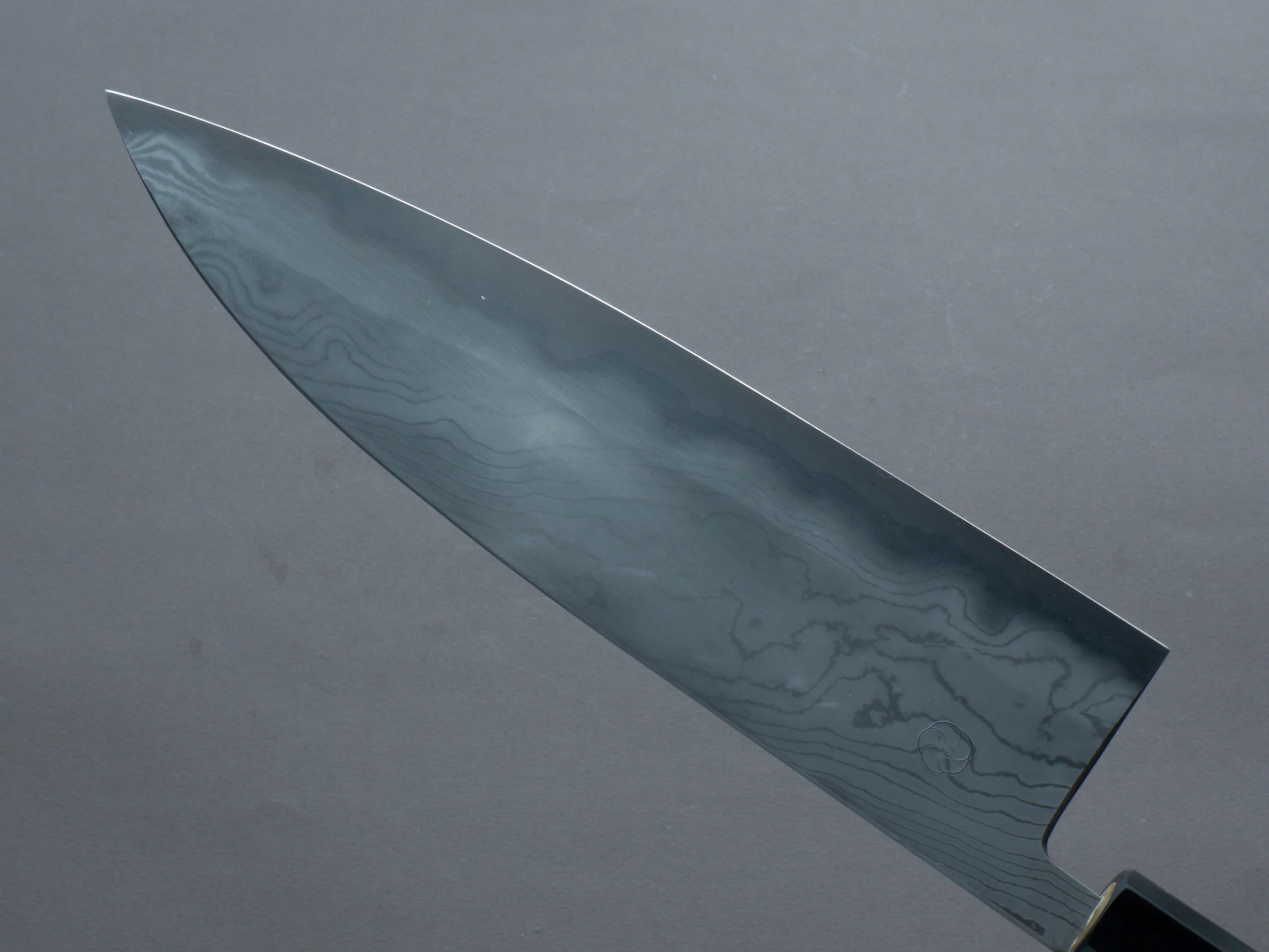 Miyazaki Kajiya - Hineri Damascus - Blue #2 - 210mm - Gyuto - Magnolia Handle - Image 4