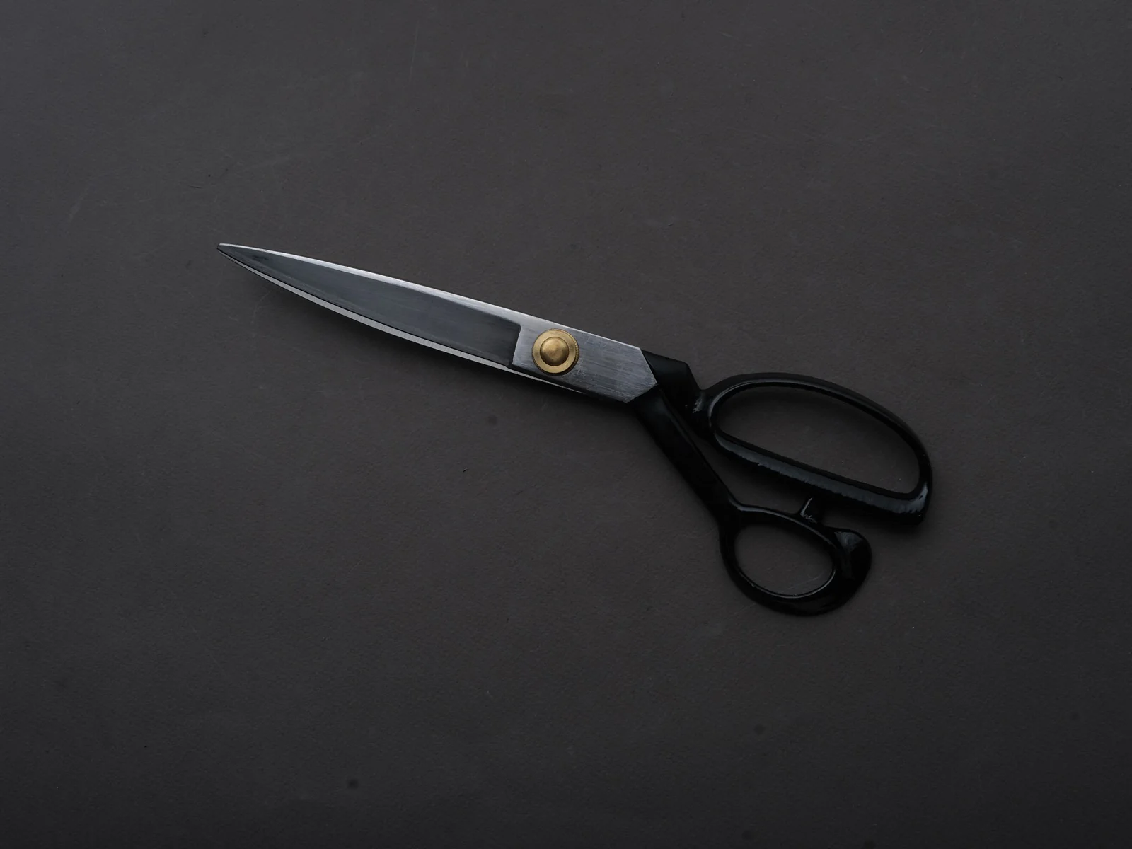 Morihei - Kikuyu - Left-Handed Fabric Shears - 260mm (Fully Left) - Image 2