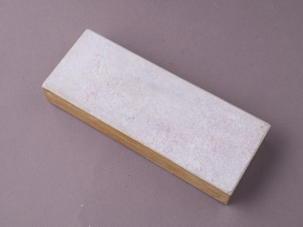 Morihei - Natural Stone - Premium Pick - Uchigumori Jito - No. 2