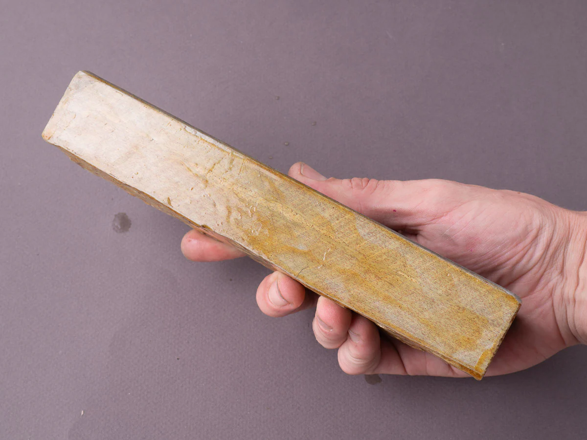 Morihei - Natural Stone - Premium Pick - Uchigumori Jito - No. 2 - Image 4