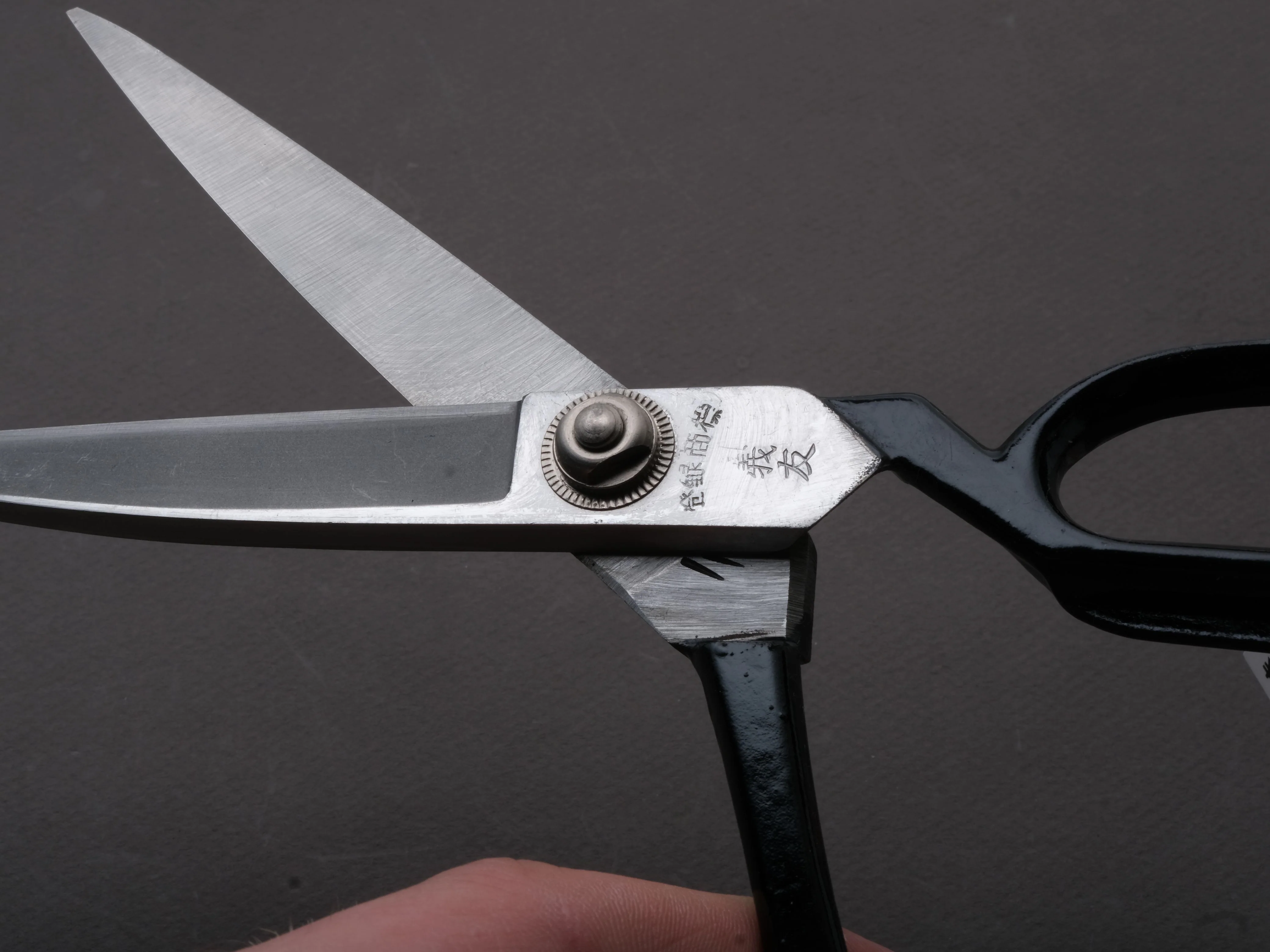 Morihei - Yoshitomo - Fabric Shears - 220mm - Image 5