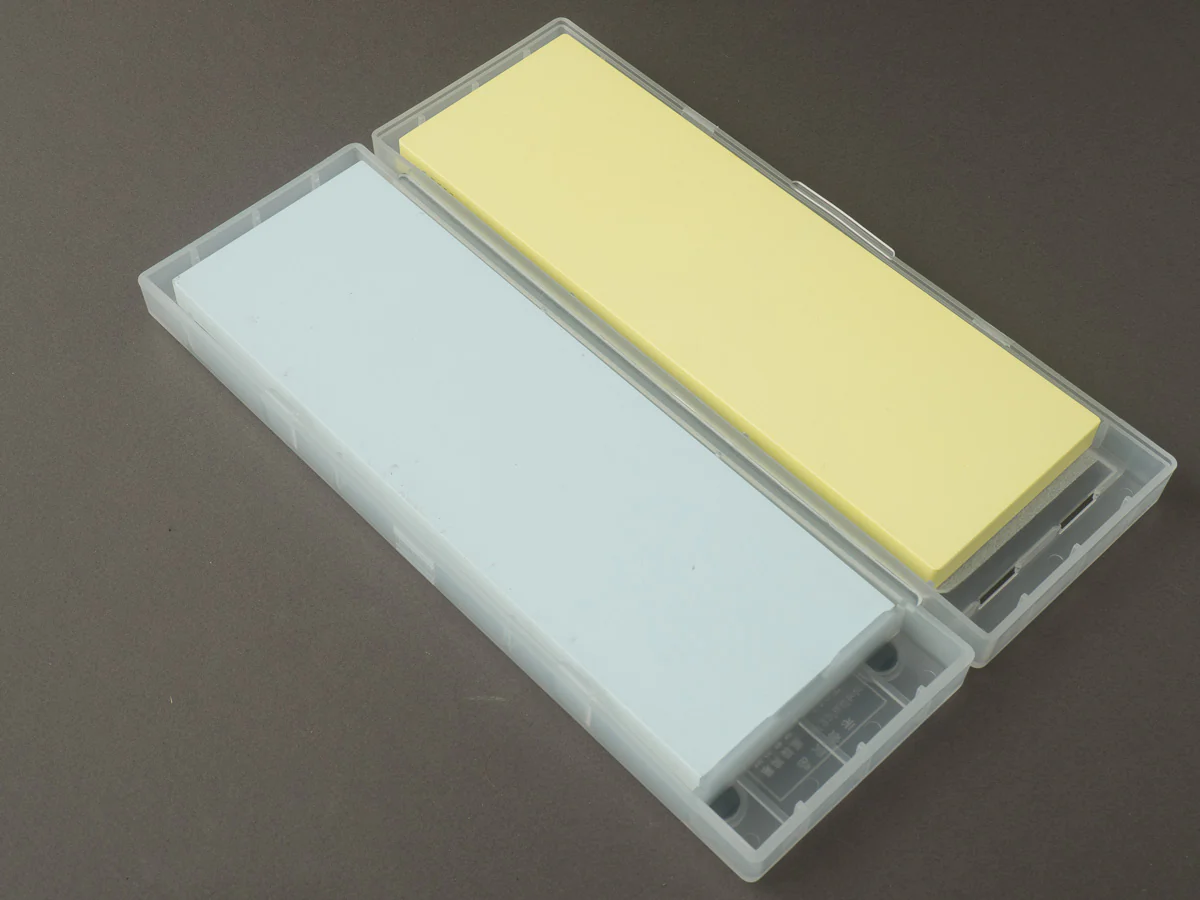Naniwa - Goken Kagayaki - Whetstone - #5000/#8000 - Image 2