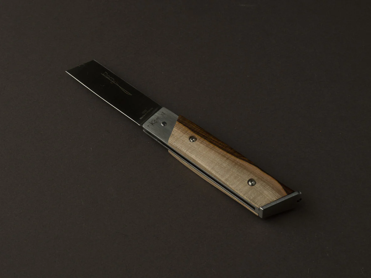 Neptunia - Petit Dorry - Spring Lock -  Pistachio Handle - Image 3