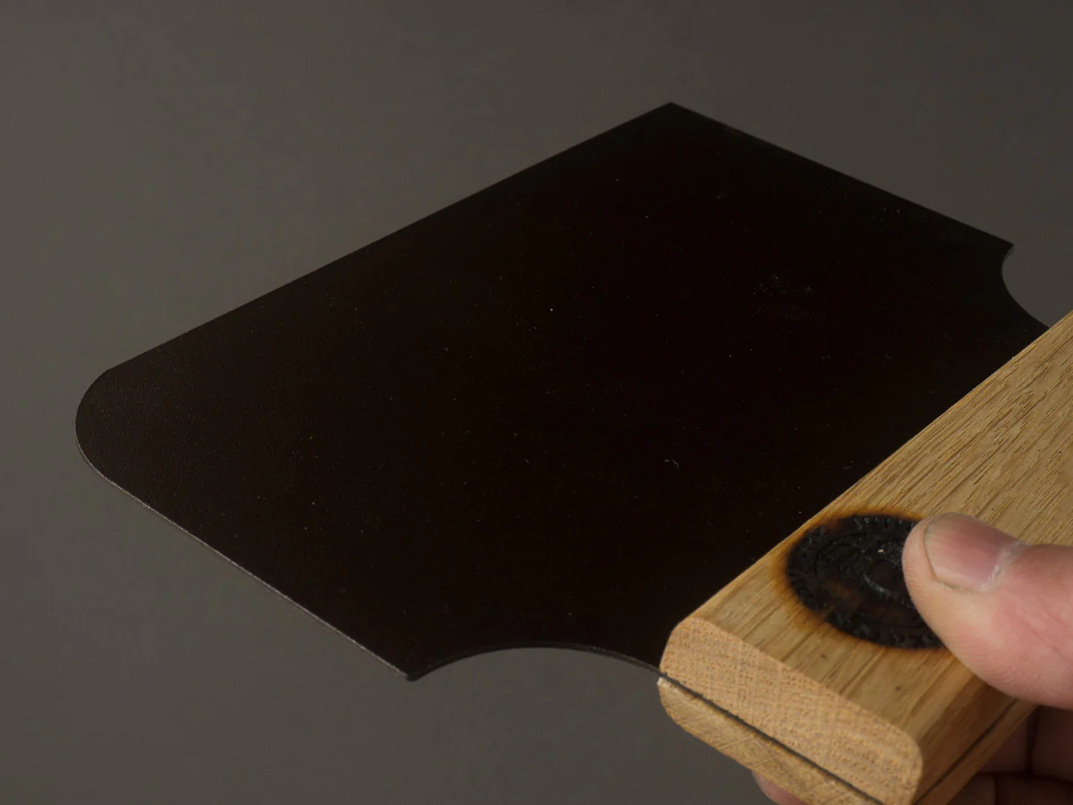 Netherton Foundry - Black Iron Dough Cutter - Oak Wood Handle - Image 5