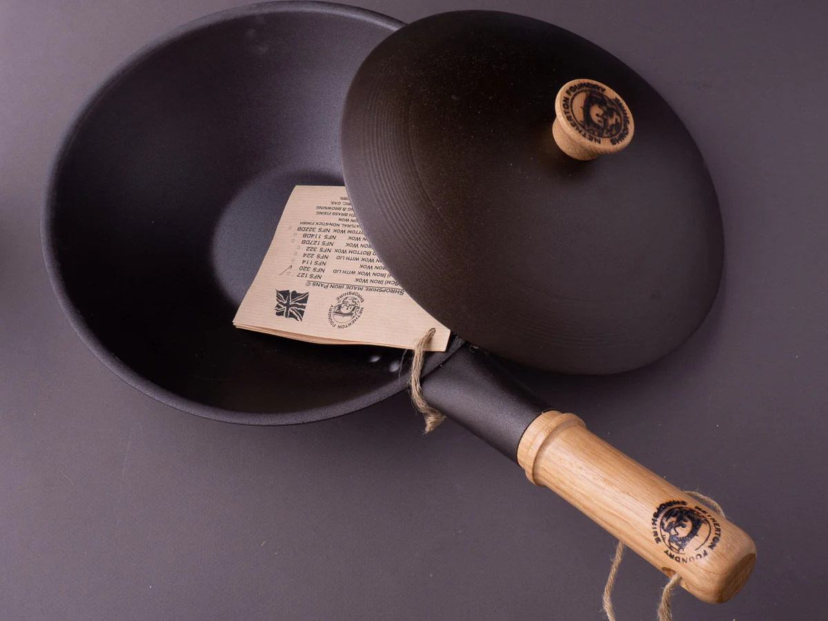 Netherton Foundry - Spun Iron - 11" Wok - Lid Included - Image 2