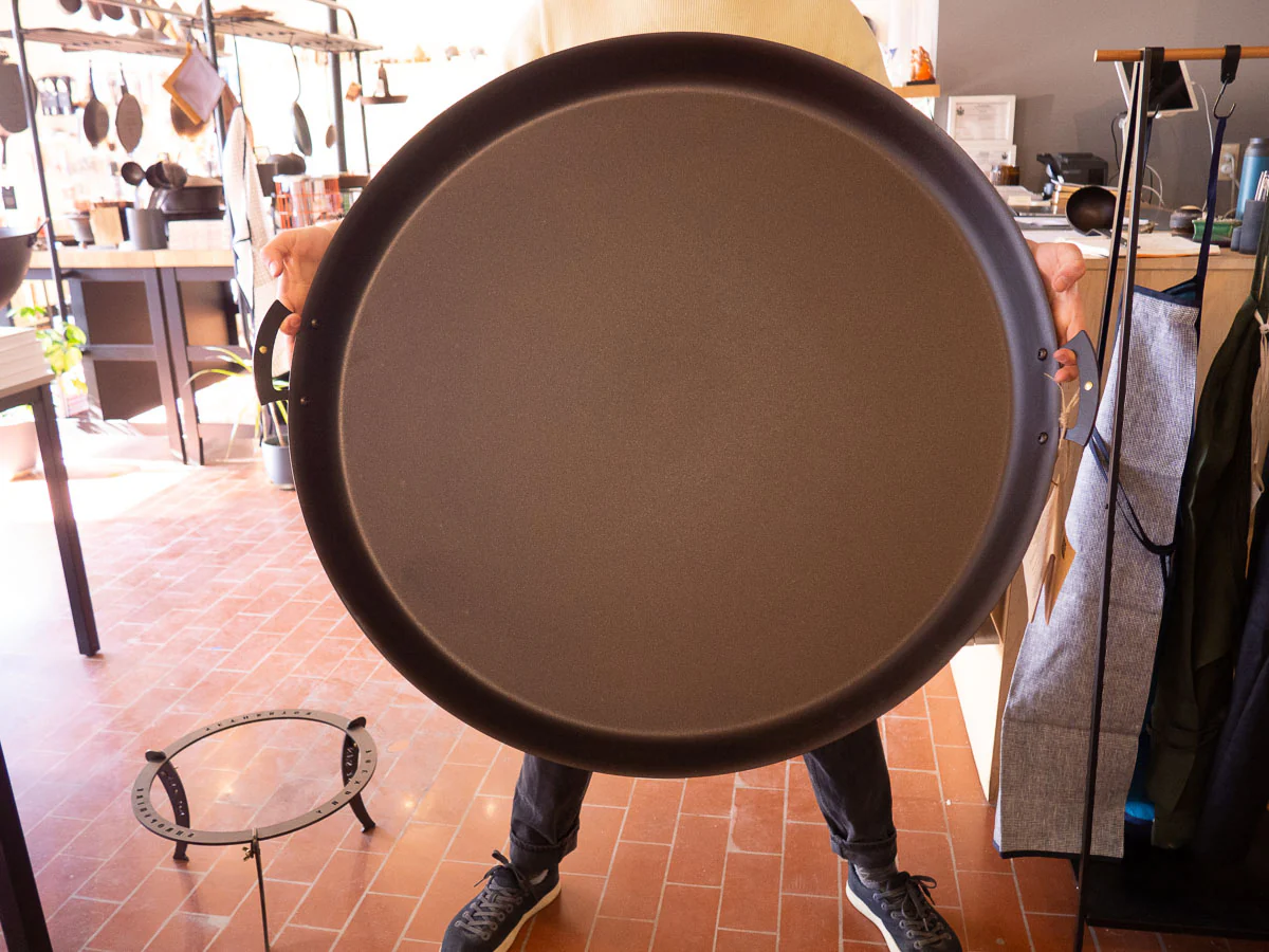 Netherton Foundry - Spun Iron - 33" Paella Pan - Image 4