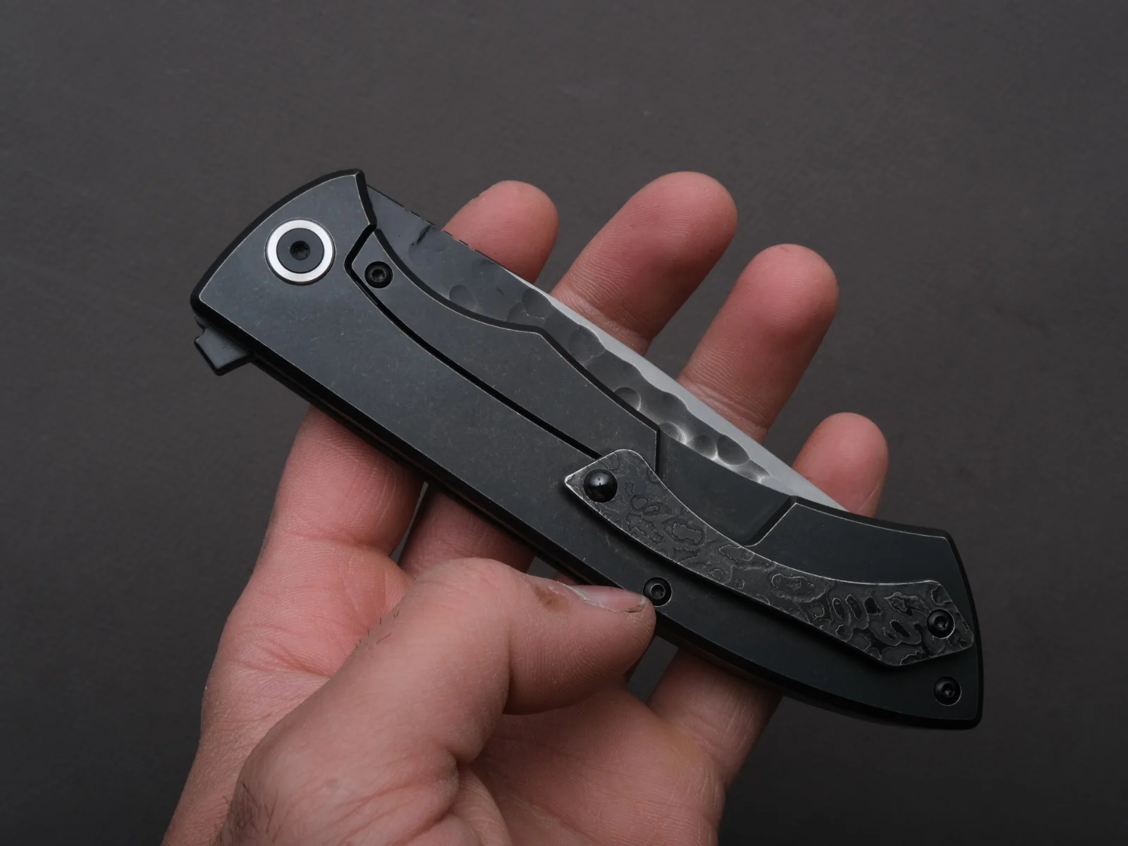 Nigara Hamono - Folding Knife - SG2 - Carbon Fiber Handle - Image 5
