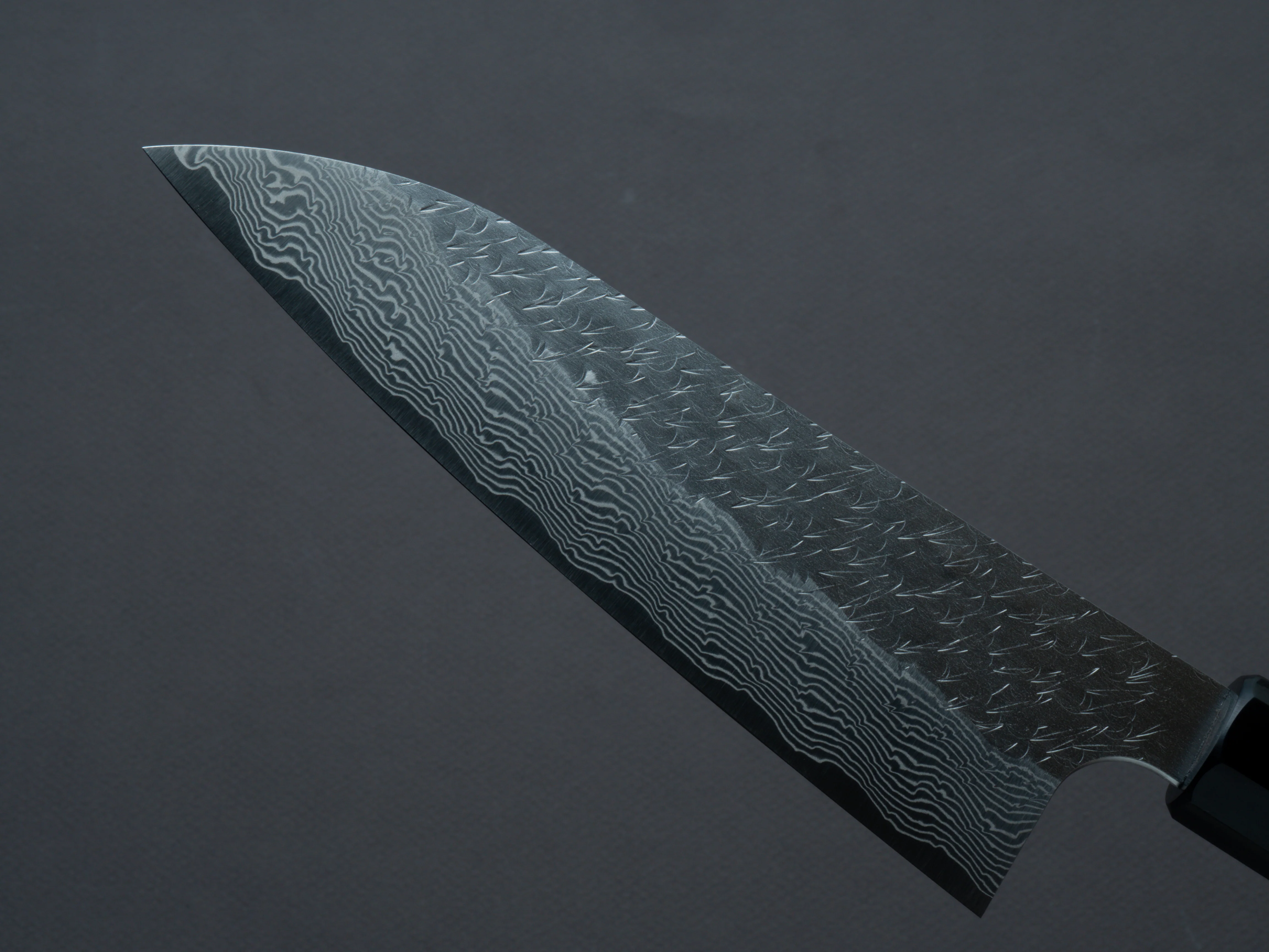 Nigara Hamono - SPG STRIX - Tsuchime Damascus - Santoku - 180mm - Ebony Handle - Image 3